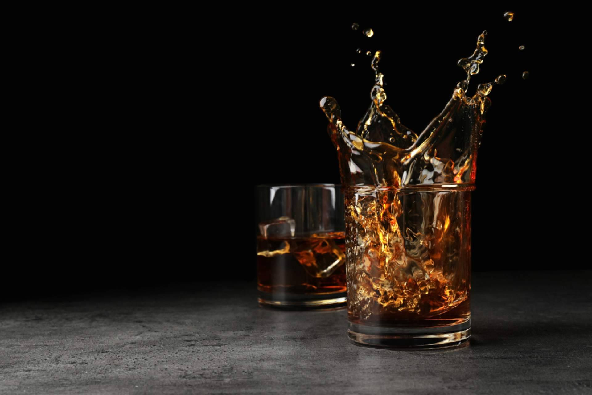 El licor a base de orujo de hierbas de Naturelovers Wines