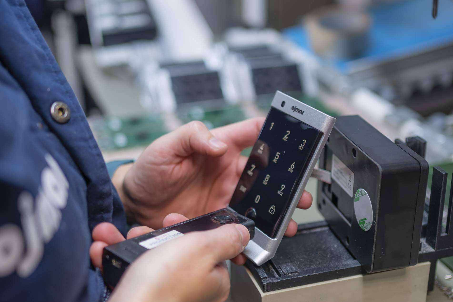 Innovación y sostenibilidad en la fabricación de cerraduras con Ojmar