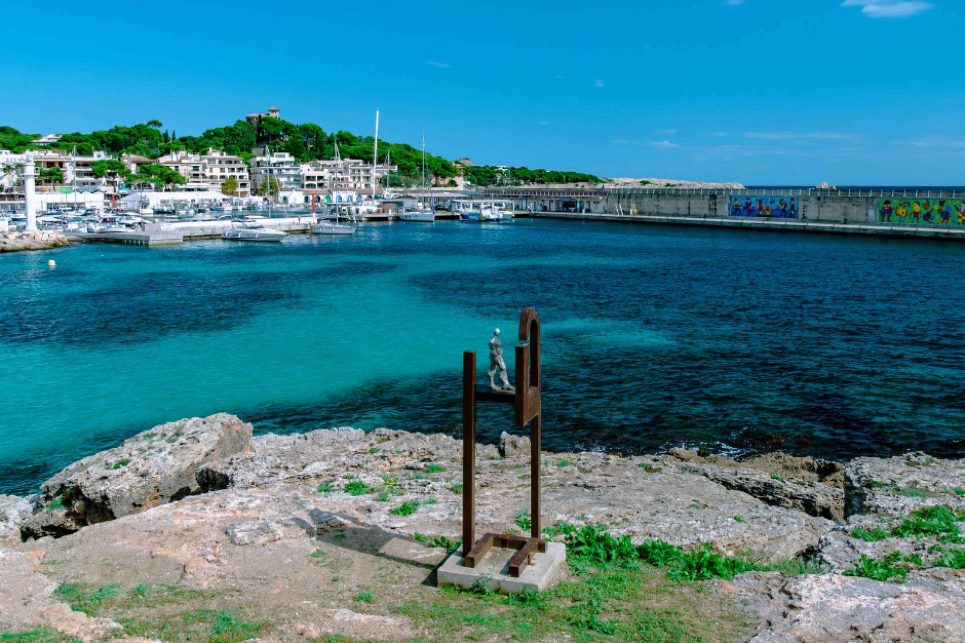 Cala Ratjada; la joya escondida para parejas enamoradas en Mallorca