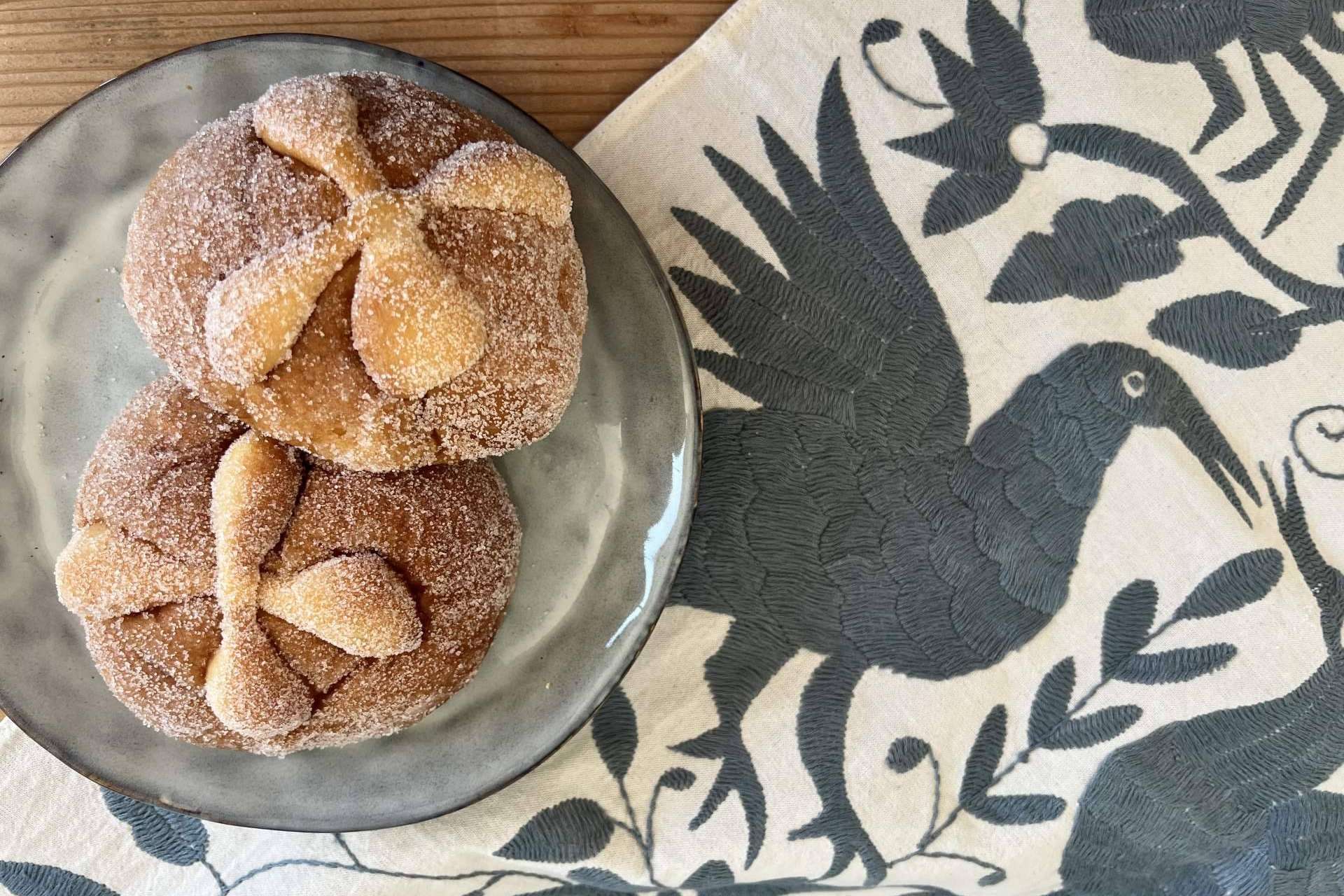 Celebrar el Día de los Muertos, una tradición que promueve Maíz Maya con la elaboración del Pan de Muerto