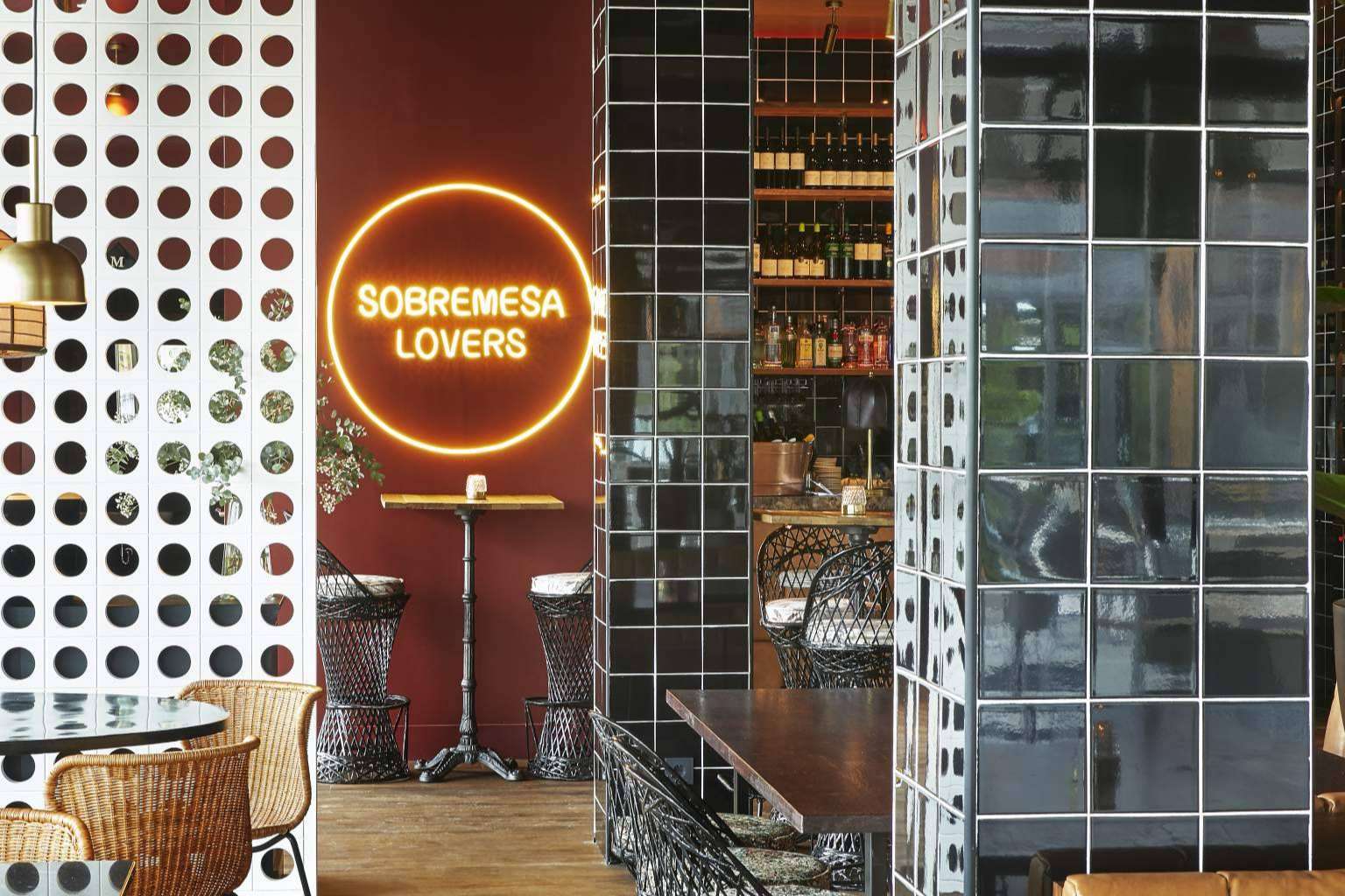¿Dónde encontrar un local con personalidad propia? ASTA