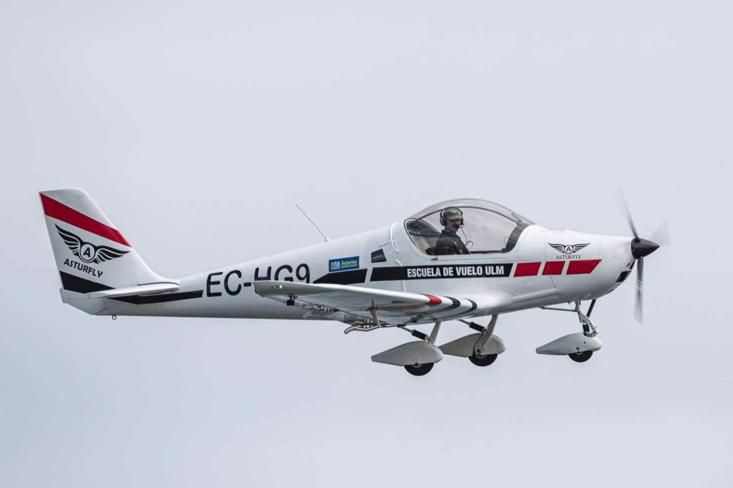 Cómo ha sido la evolución de los aviones ultraligeros hasta el Skyleader 200