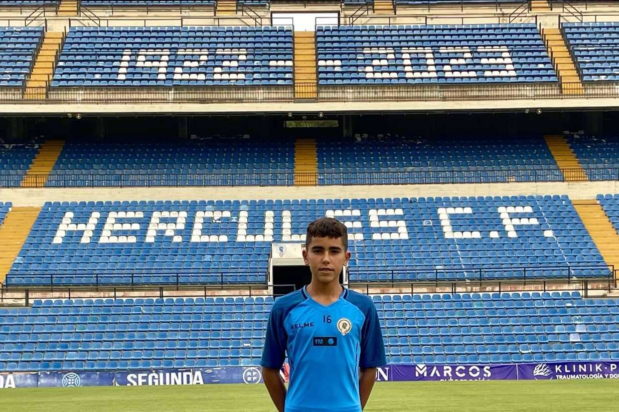Roi López, con solo 14 años, es la promesa del fútbol