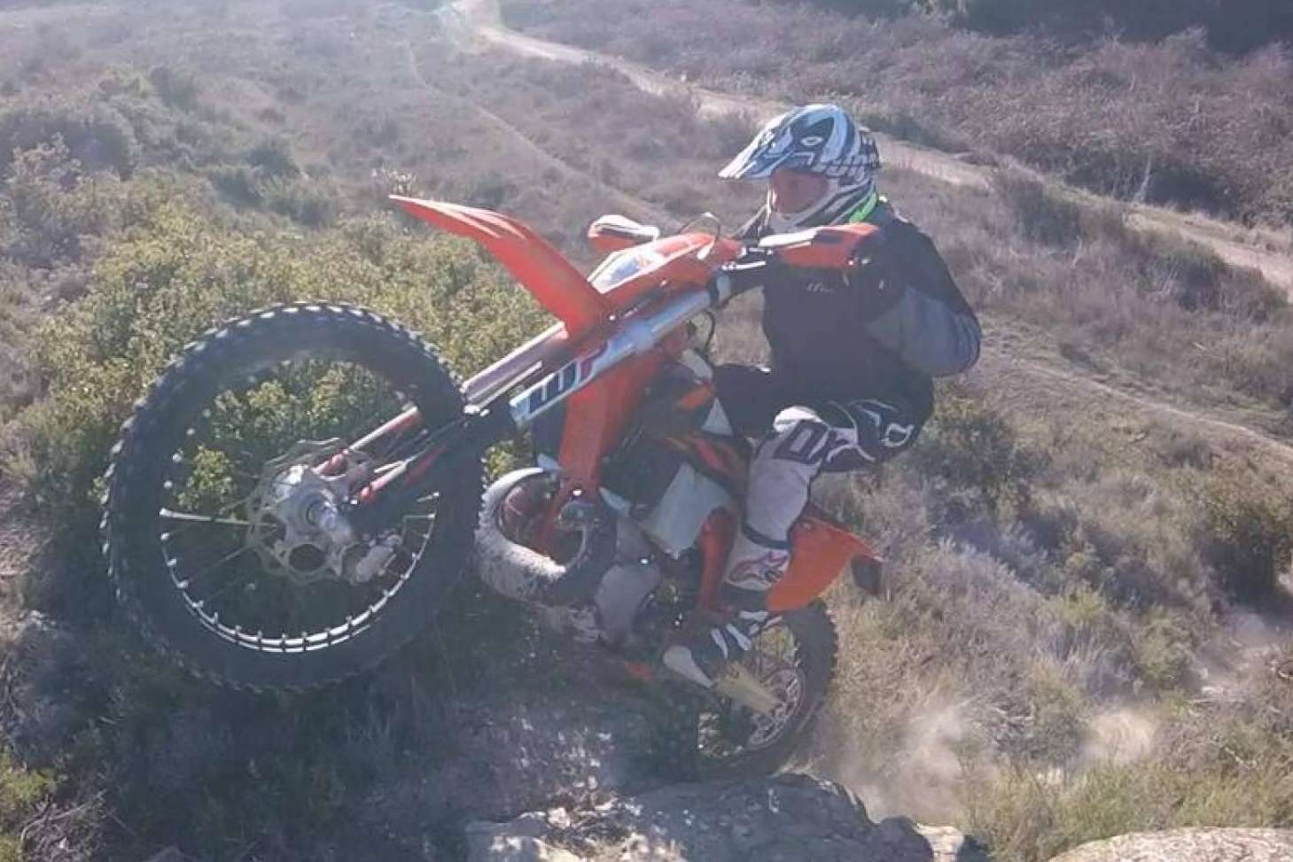 Todo lo que hay que saber sobre el agarre (grip) de los neumáticos y la frenada en el uso offroad