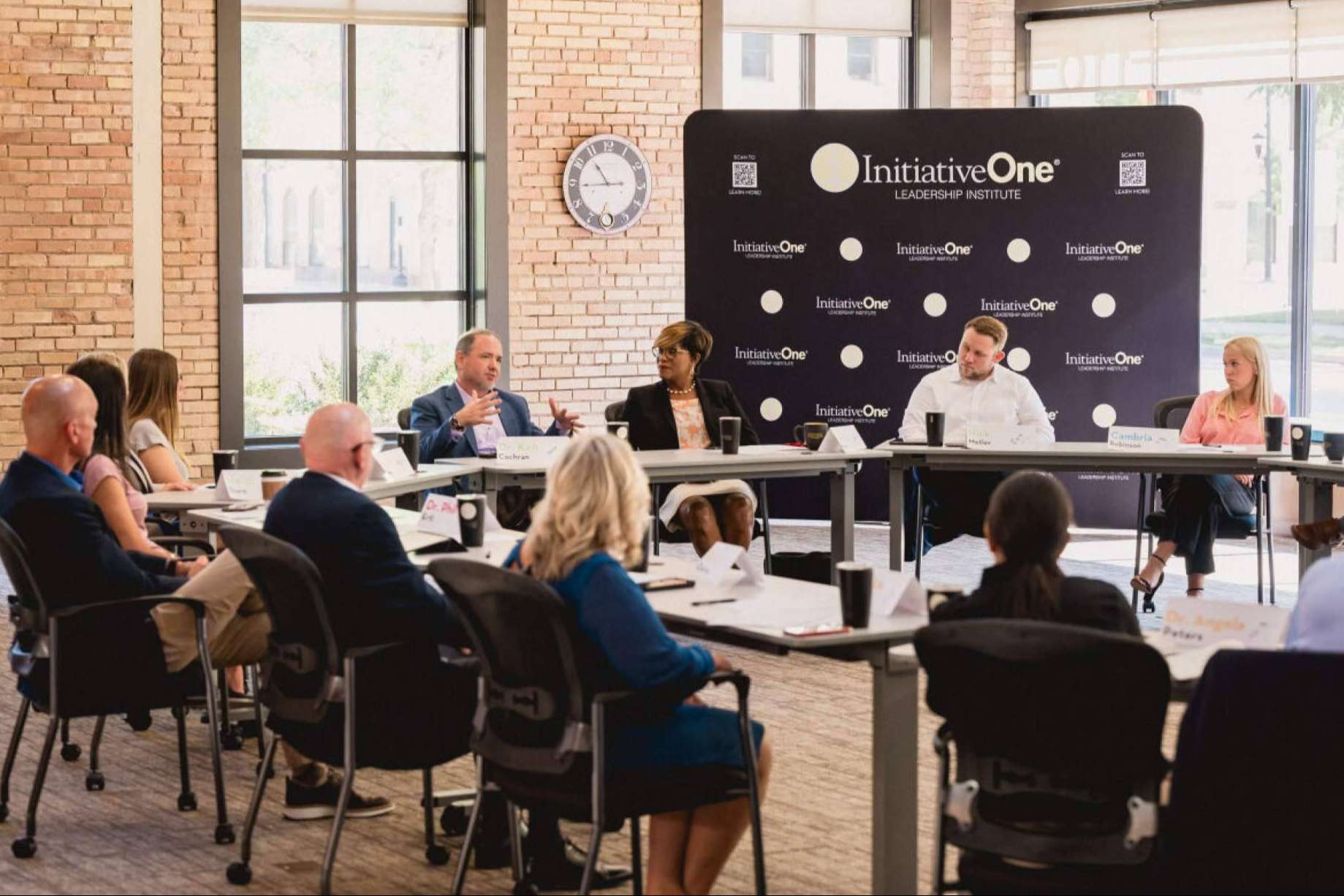 Desde Chicago llega a España y Latam el programa formativo de éxito para líderes de equipos de alto propósito de InitiativeOne