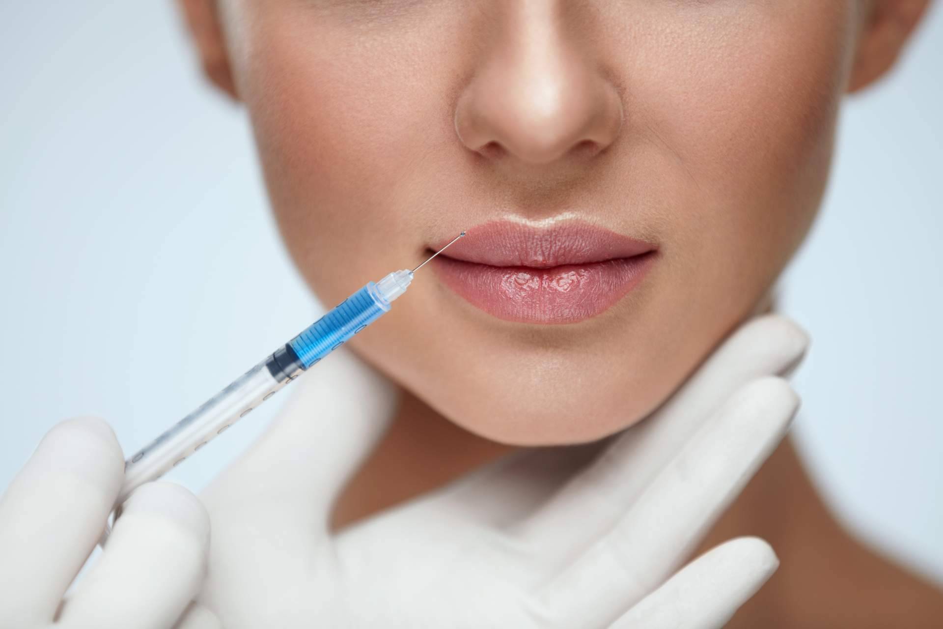 Elegansse es una clínica de medicina estética de Barcelona para el diseño de labios con ácido hialurónico