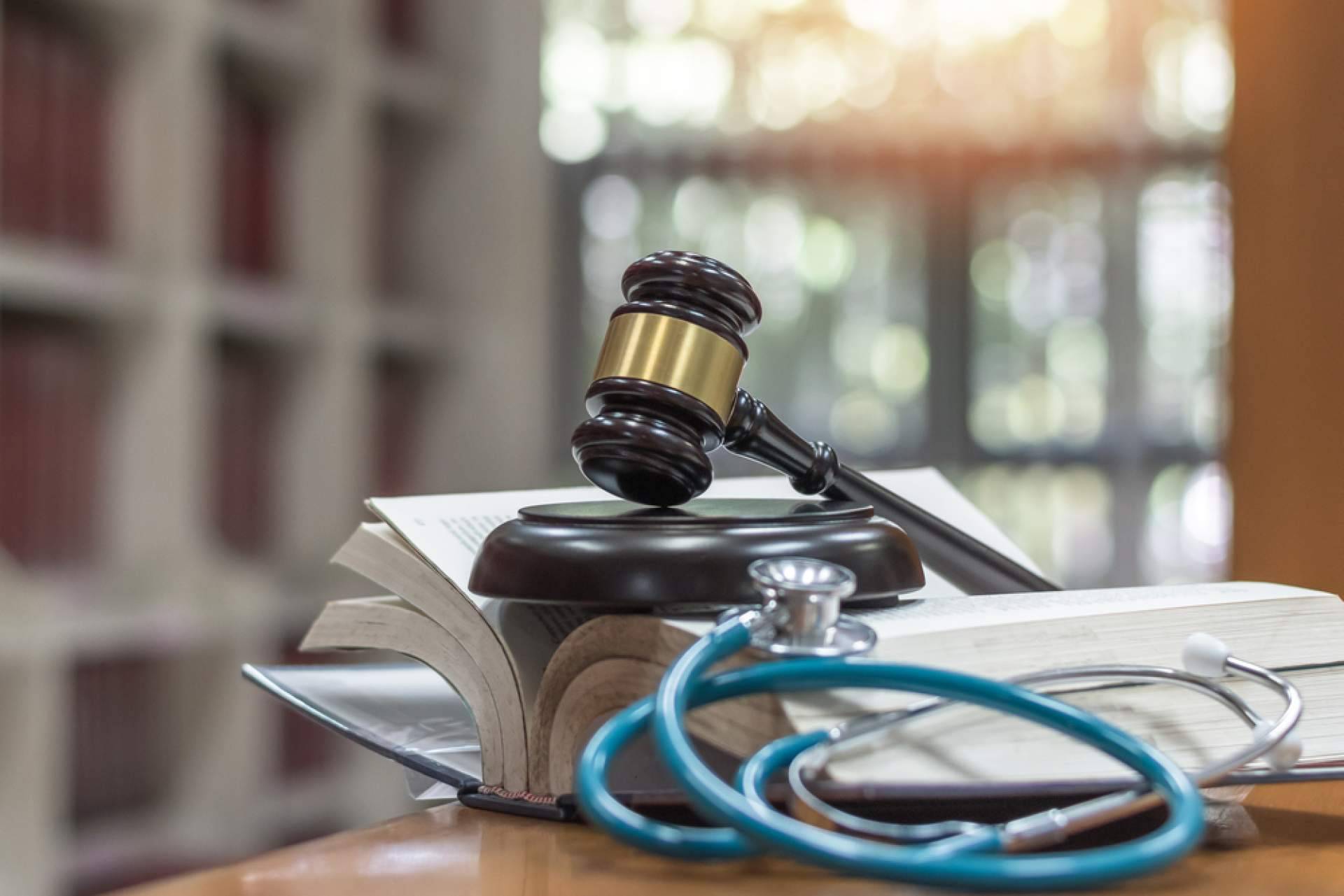 Rafael Martín Bueno es un abogado experto en negligencias médicas