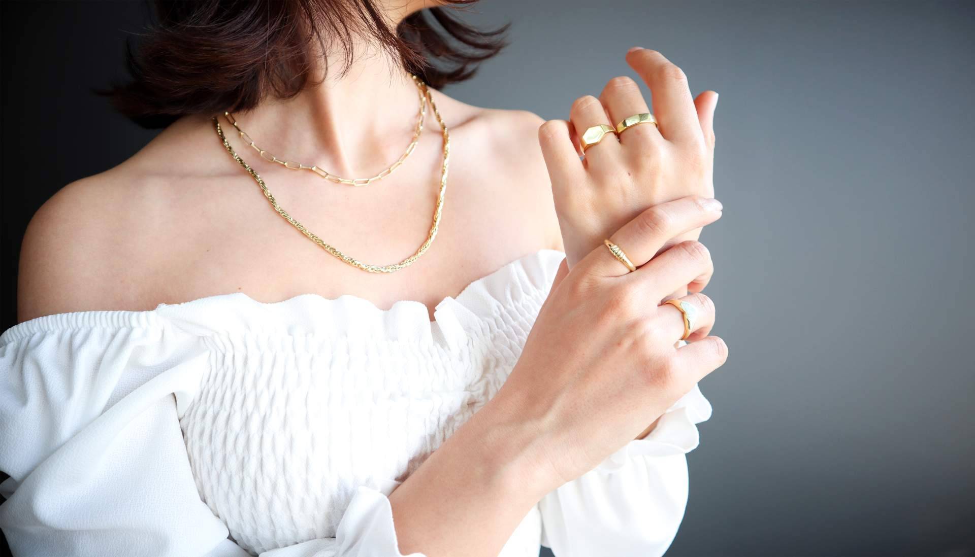 Belleza y brillo al alcance, con la joyería online española Adamina