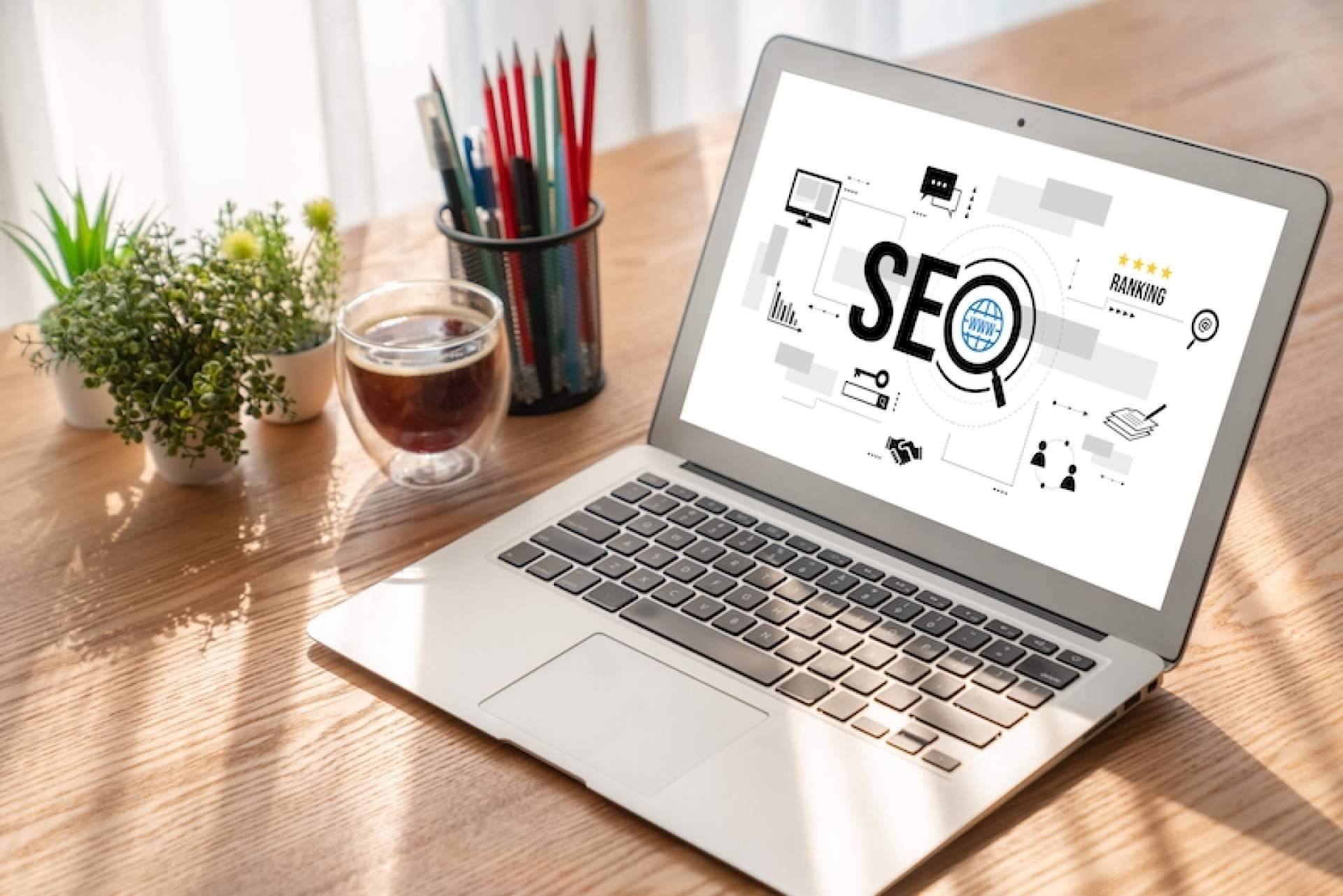 ¿Dónde encontrar especialistas en posicionamiento SEO? Queenpc