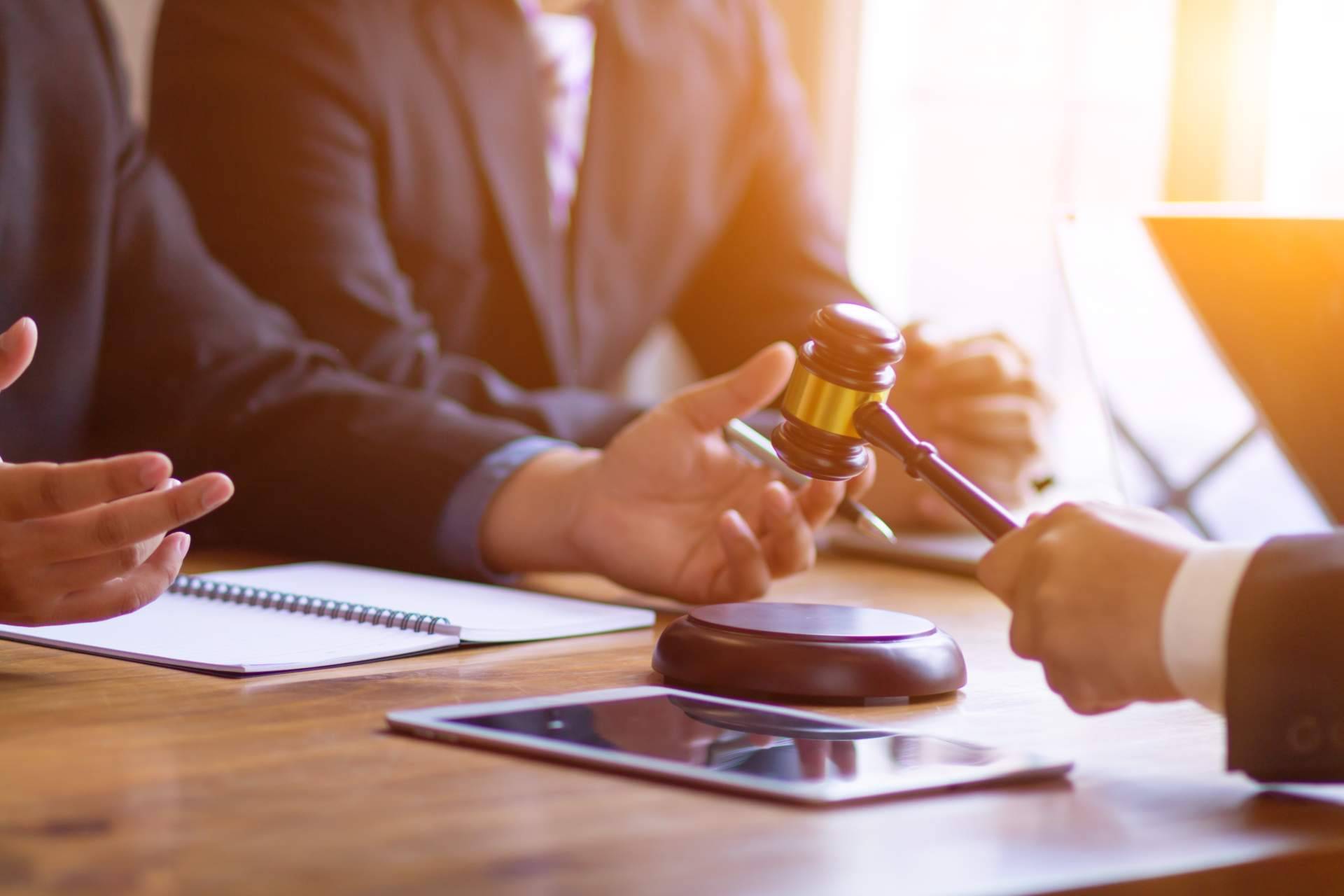 Juanola Abogados mantiene su compromiso con los clientes afectados por tarjetas revolving y sigue acumulando sentencias favorables