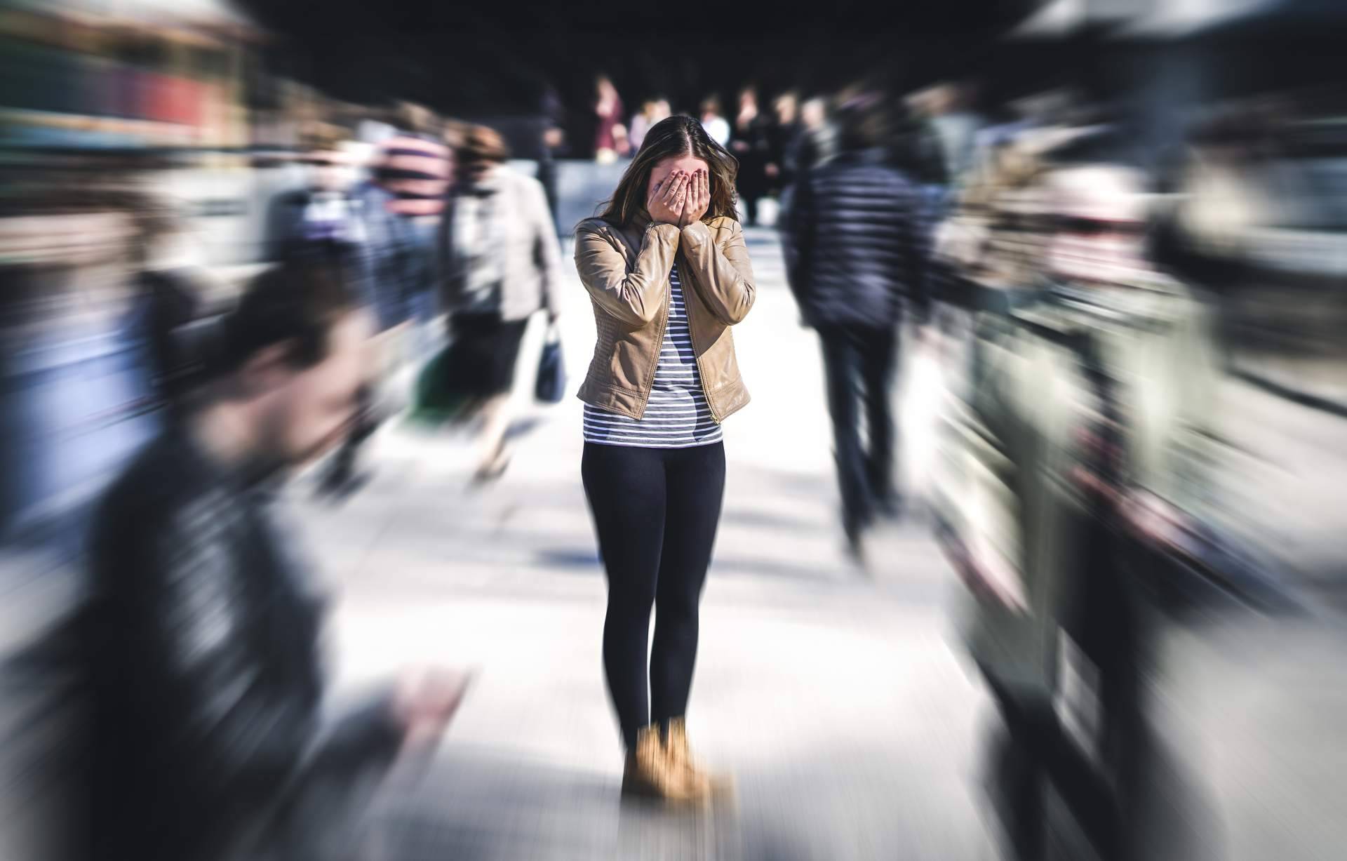Ansiedad y estrés, cómo mejorar con terapia online y Mejor Hablemos