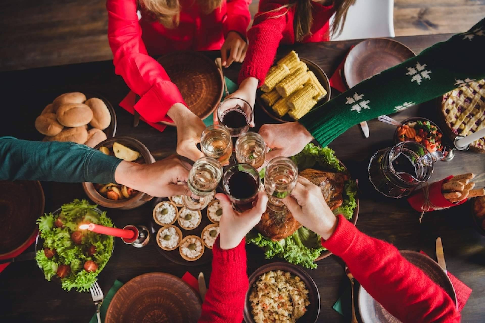 ¿Qué servicios ofrece Enigma Exprés para eventos de empresas y cenas de Navidad?