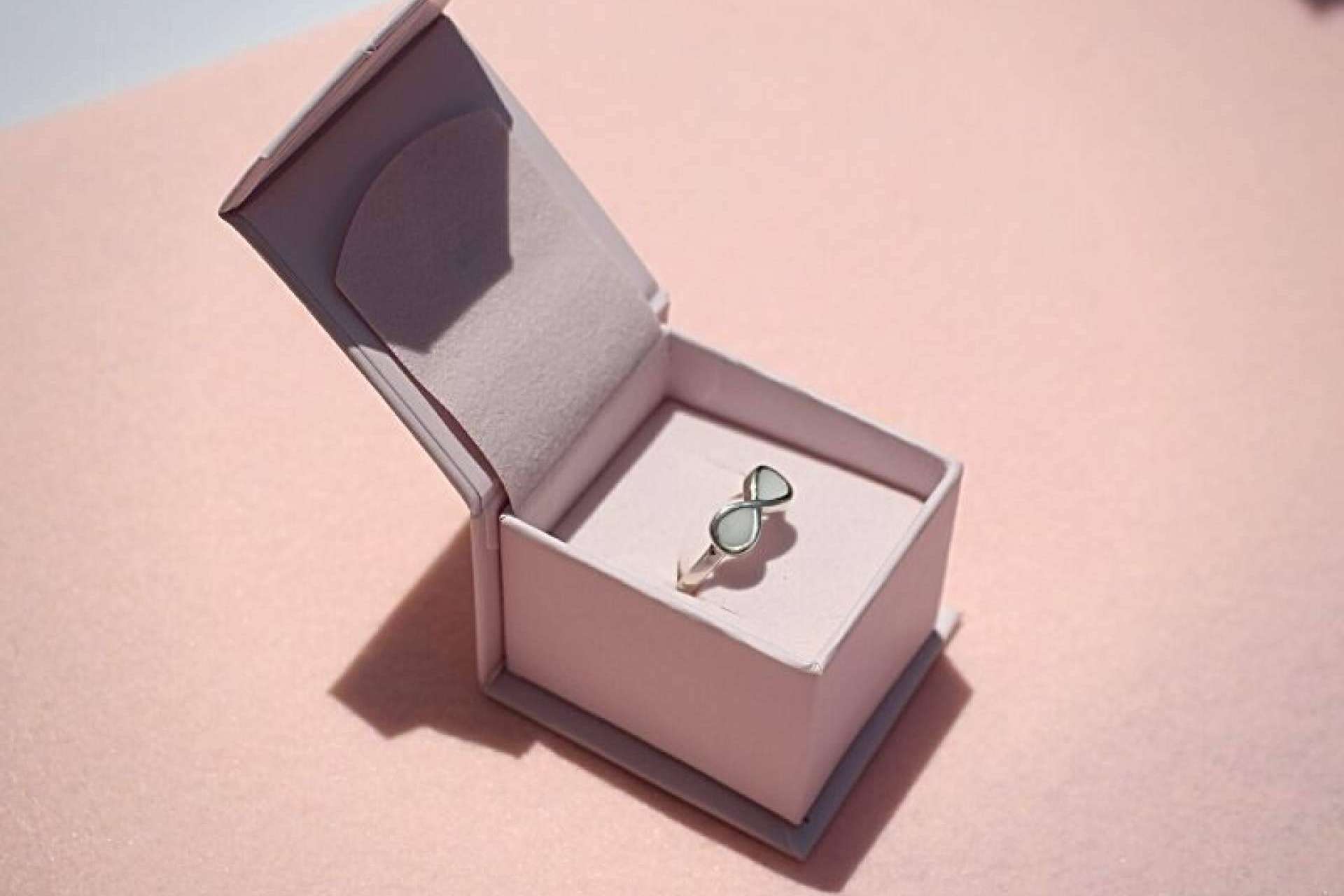 Anillos de leche materna para guardar el recuerdo de la lactancia, con Mamá de Lujo