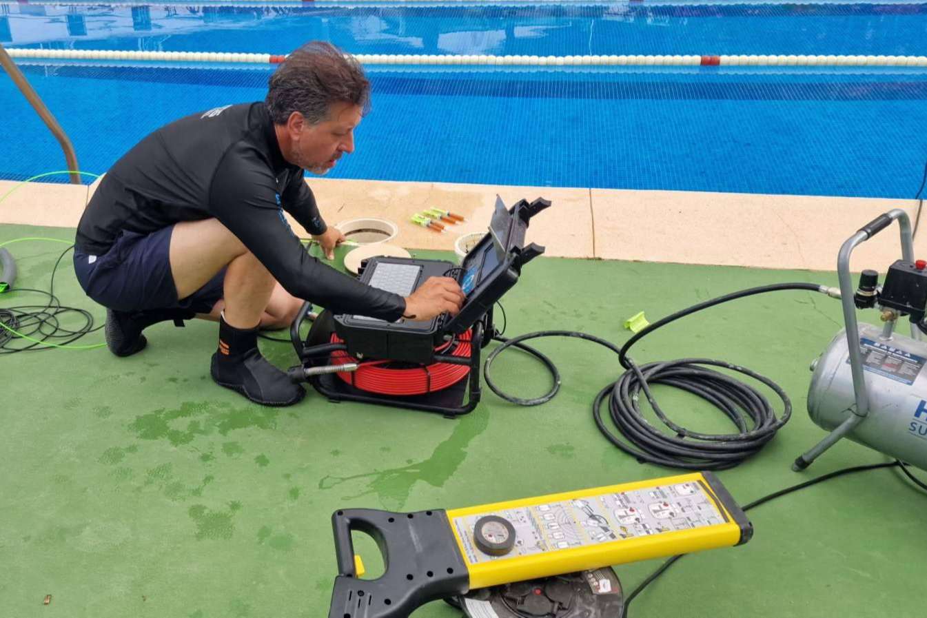 Los servicios de Mafe Pool Solutions permiten la localización y reparación de fugas de agua en piscina