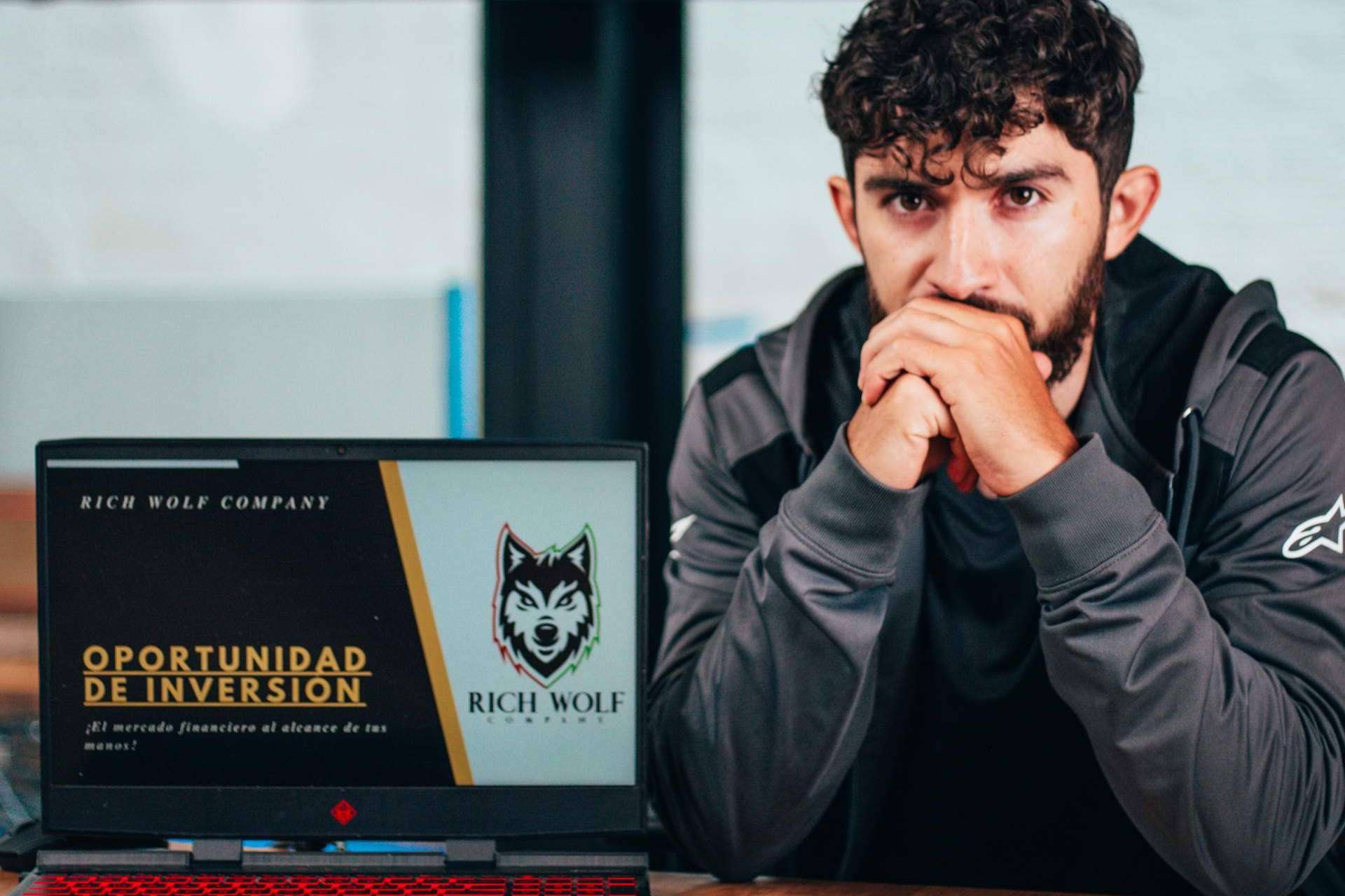 Generar ingresos pasivos mediante el mercado financiero de una forma estable, por RWC INVESTING