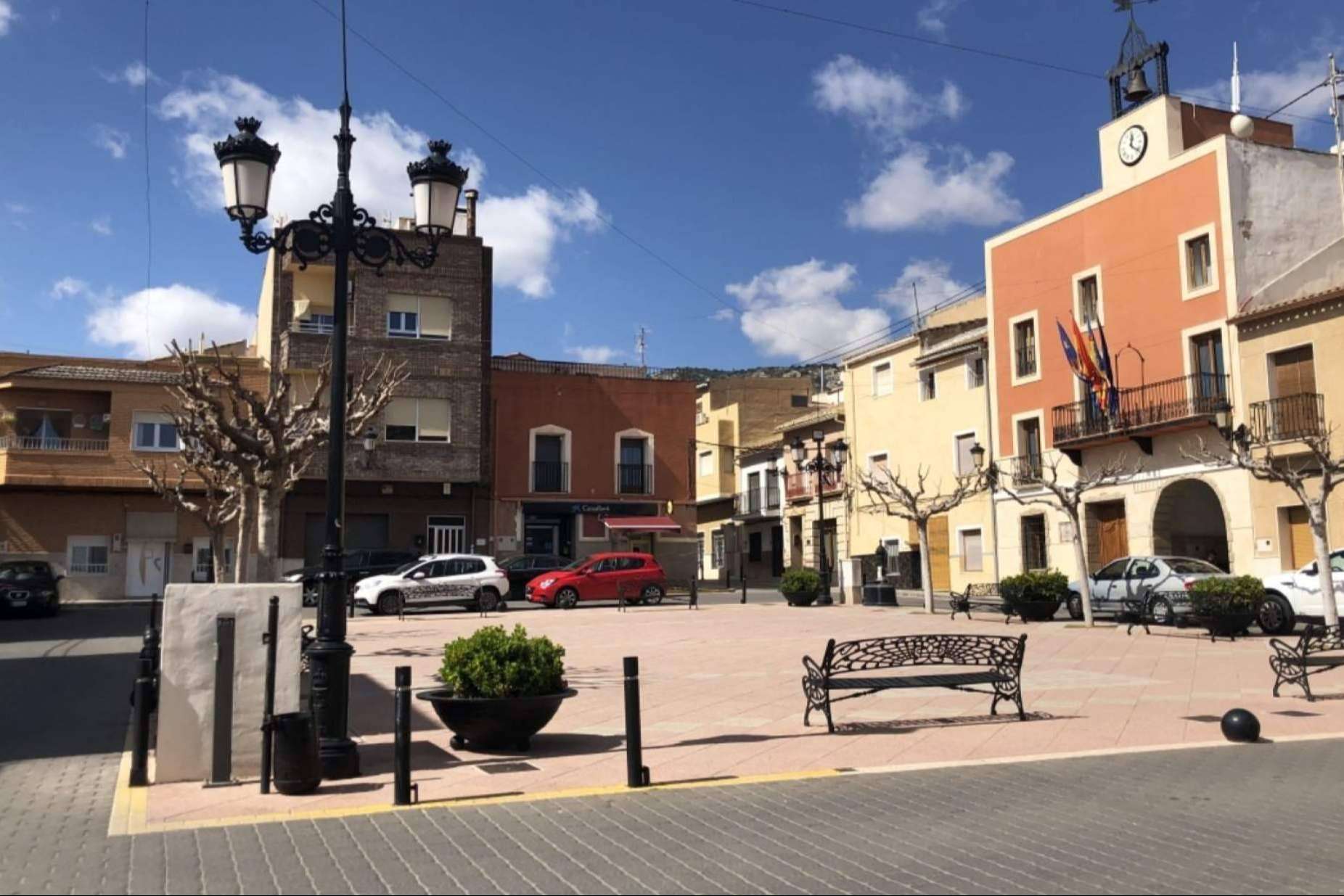 Galvañ Lacados, expertos en la restauración del patrimonio urbano con las últimas técnicas de limpieza del sector