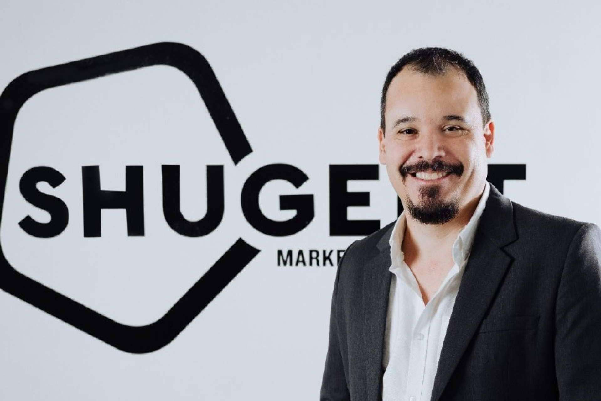 Las compañías que deseen explotar las ventajas de la IA pueden contratar a Shugert Marketing