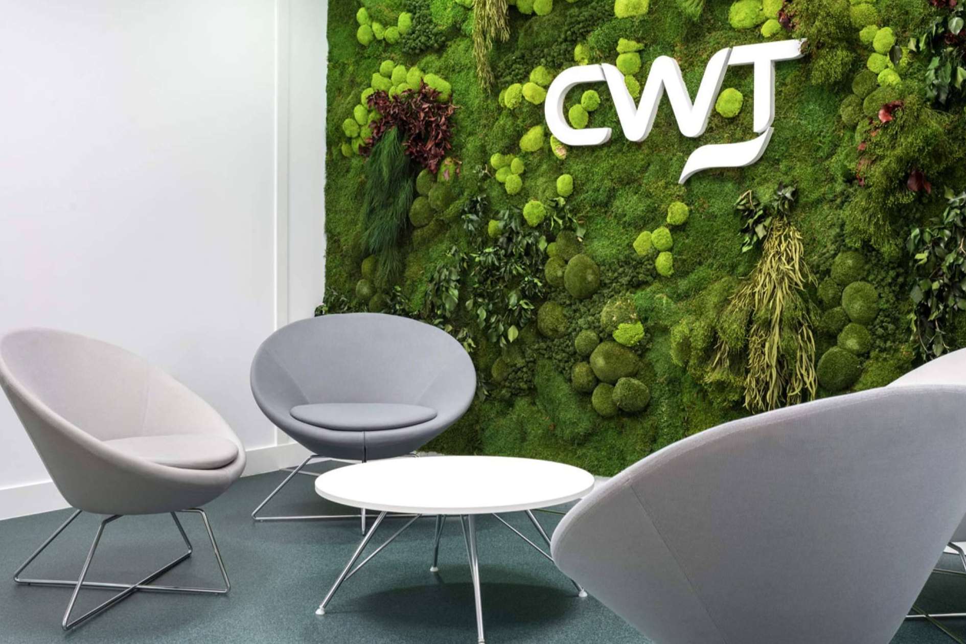 CHAVSA acaba con éxito la reforma integral de la nueva sede de oficinas de la empresa internacional CWT en Sevilla