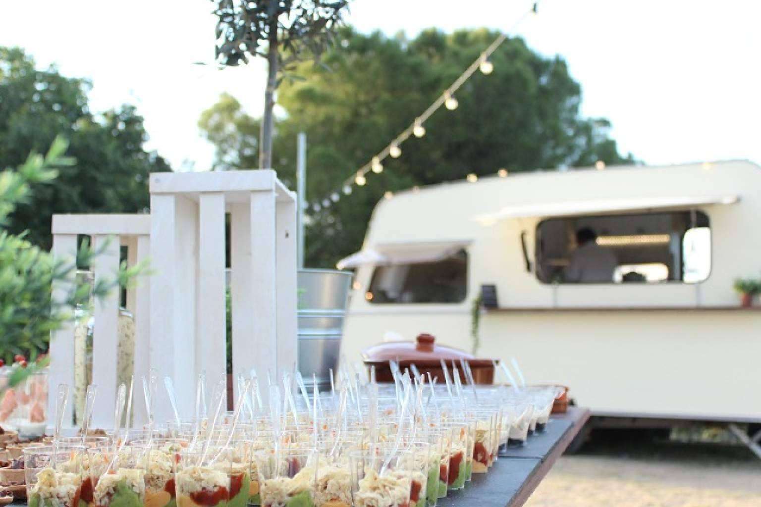 Just Royal Bcn pone a disposición un catering para bodas profesional