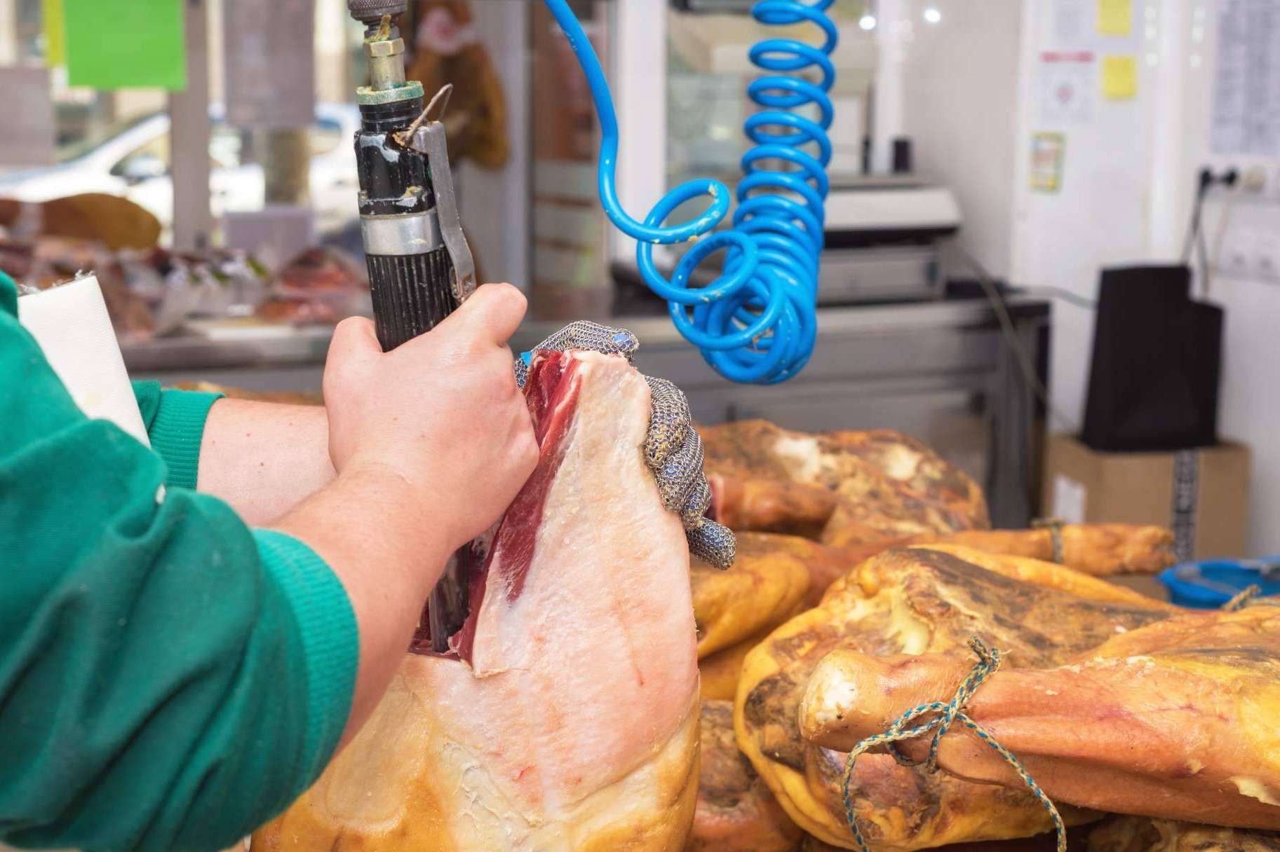 ALBA IBS ofrece un software ERP para secaderos de jamones y fábricas de embutidos