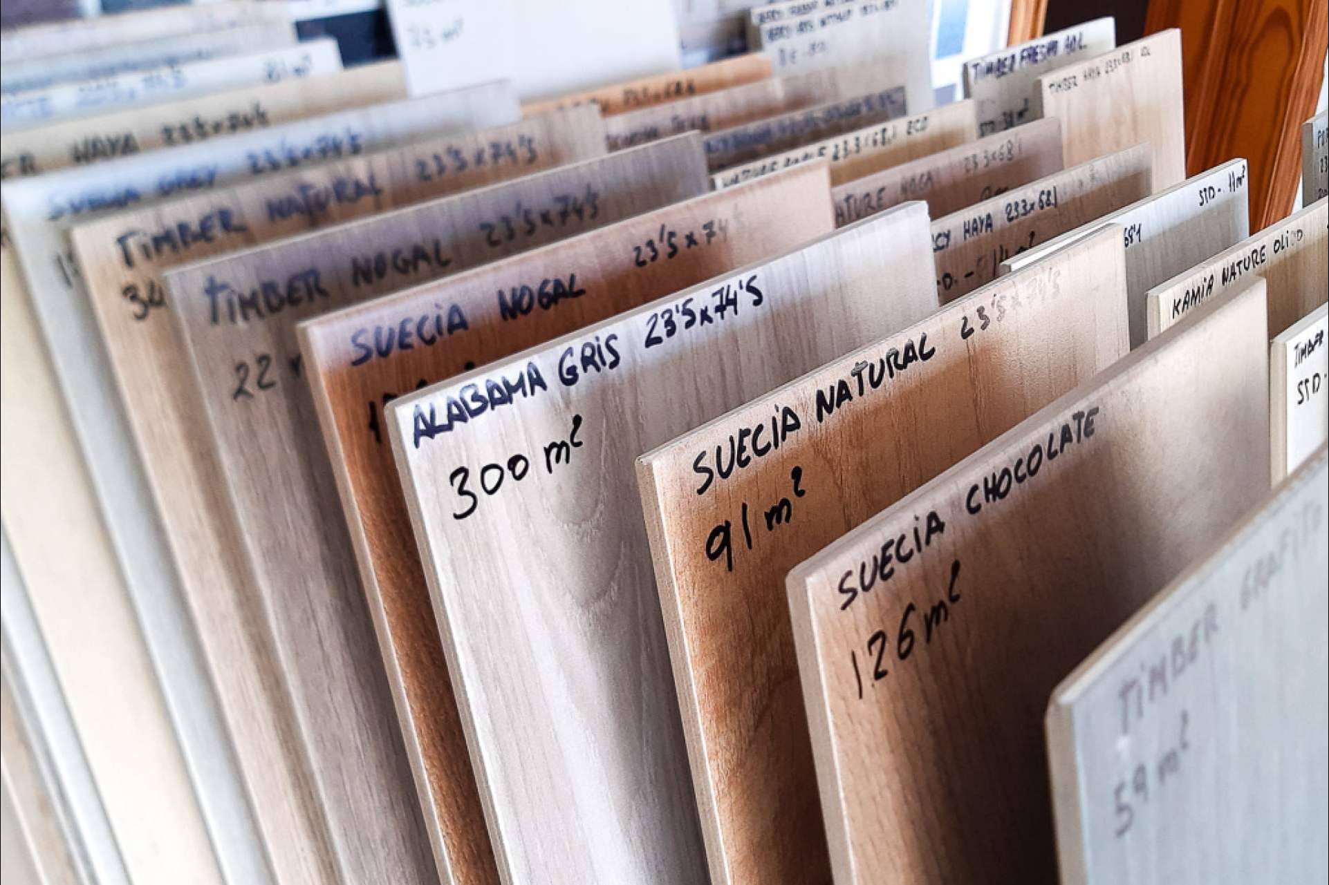 Artegres ofrece un extenso catálogo de azulejos de primeras marcas nacionales en liquidación