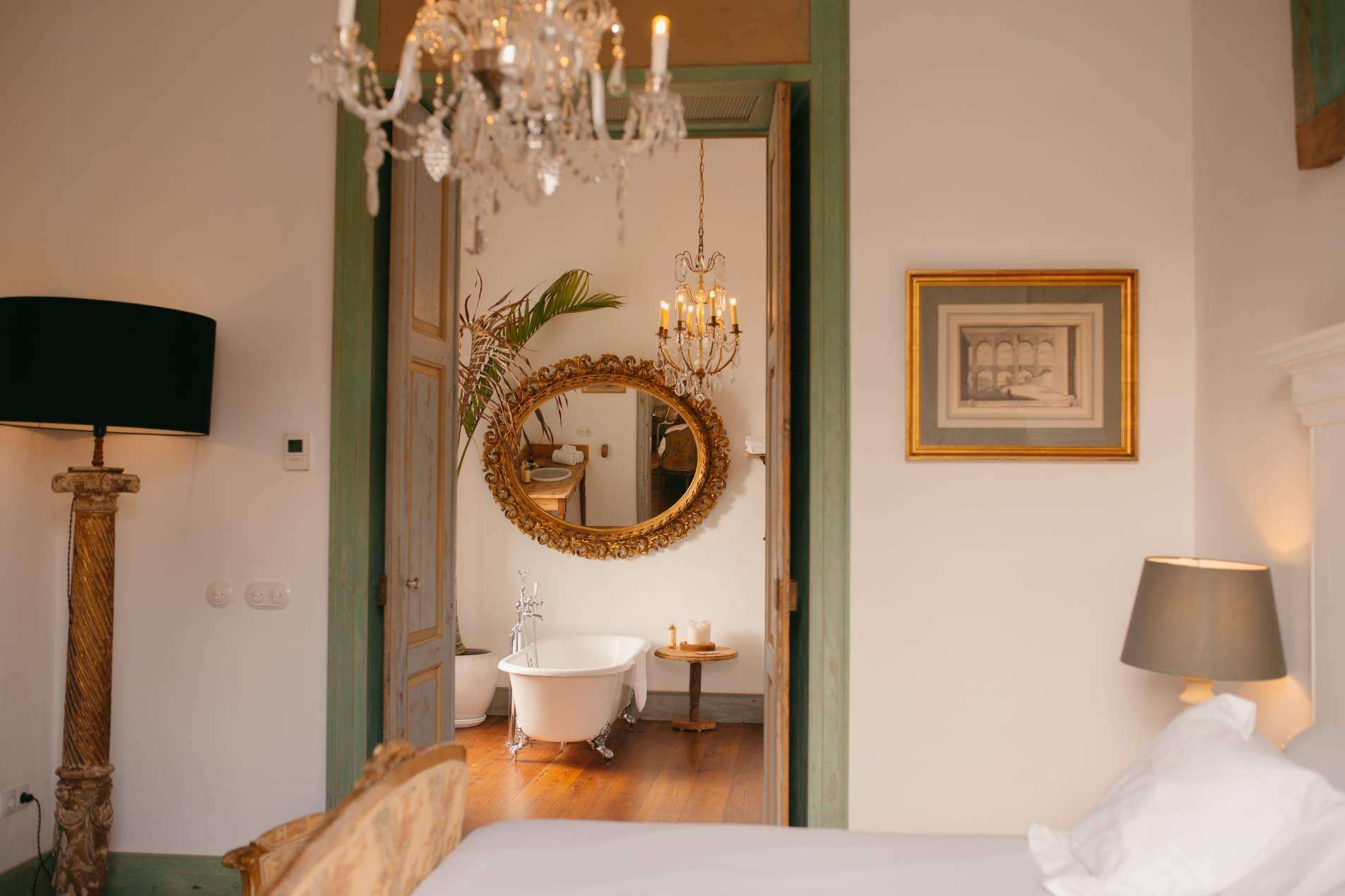 La Casa de los Naranjos es un hotel con encanto ubicado en Lanzarote