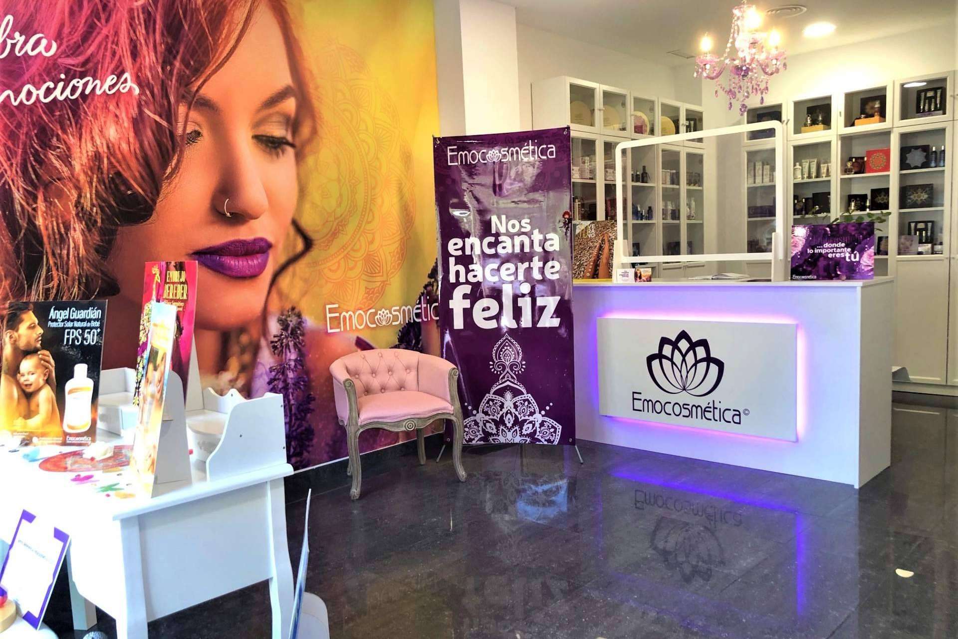 Innovación laboral en Sevilla con Emocosmética
