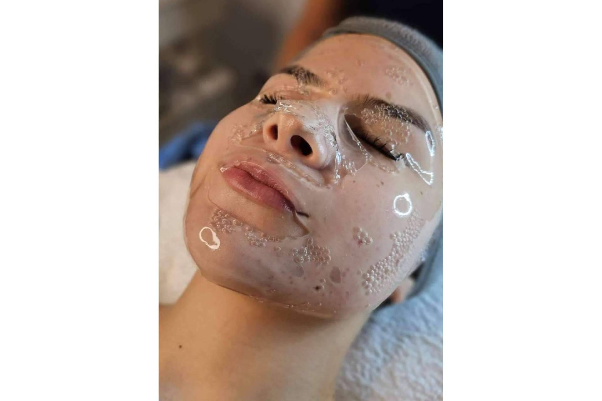 Hidratación facial de la mano de expertos en Las Heroínas