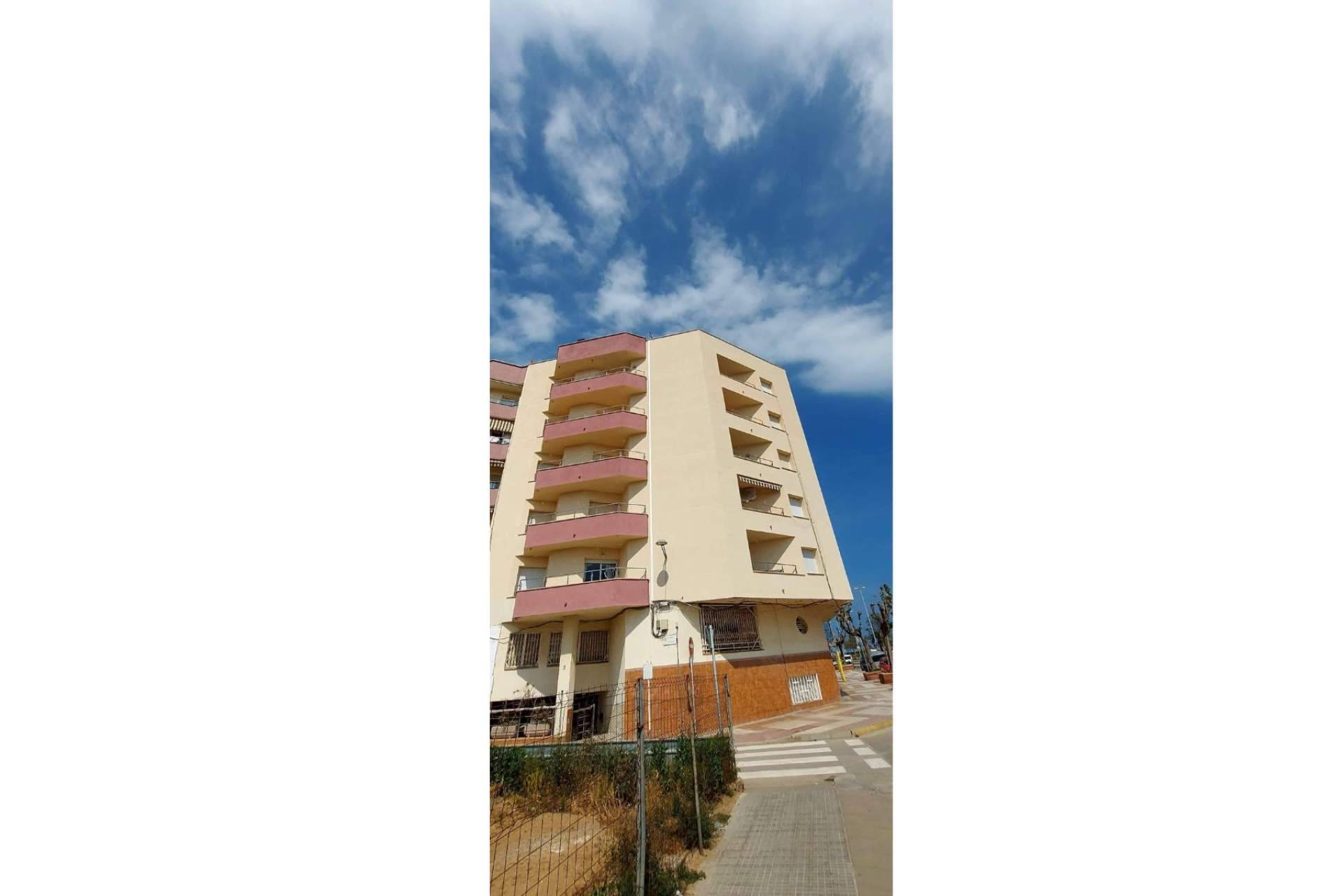Las soluciones de calidad de Façanes Maresme; aislamiento térmico con SATE y fachada ventilada