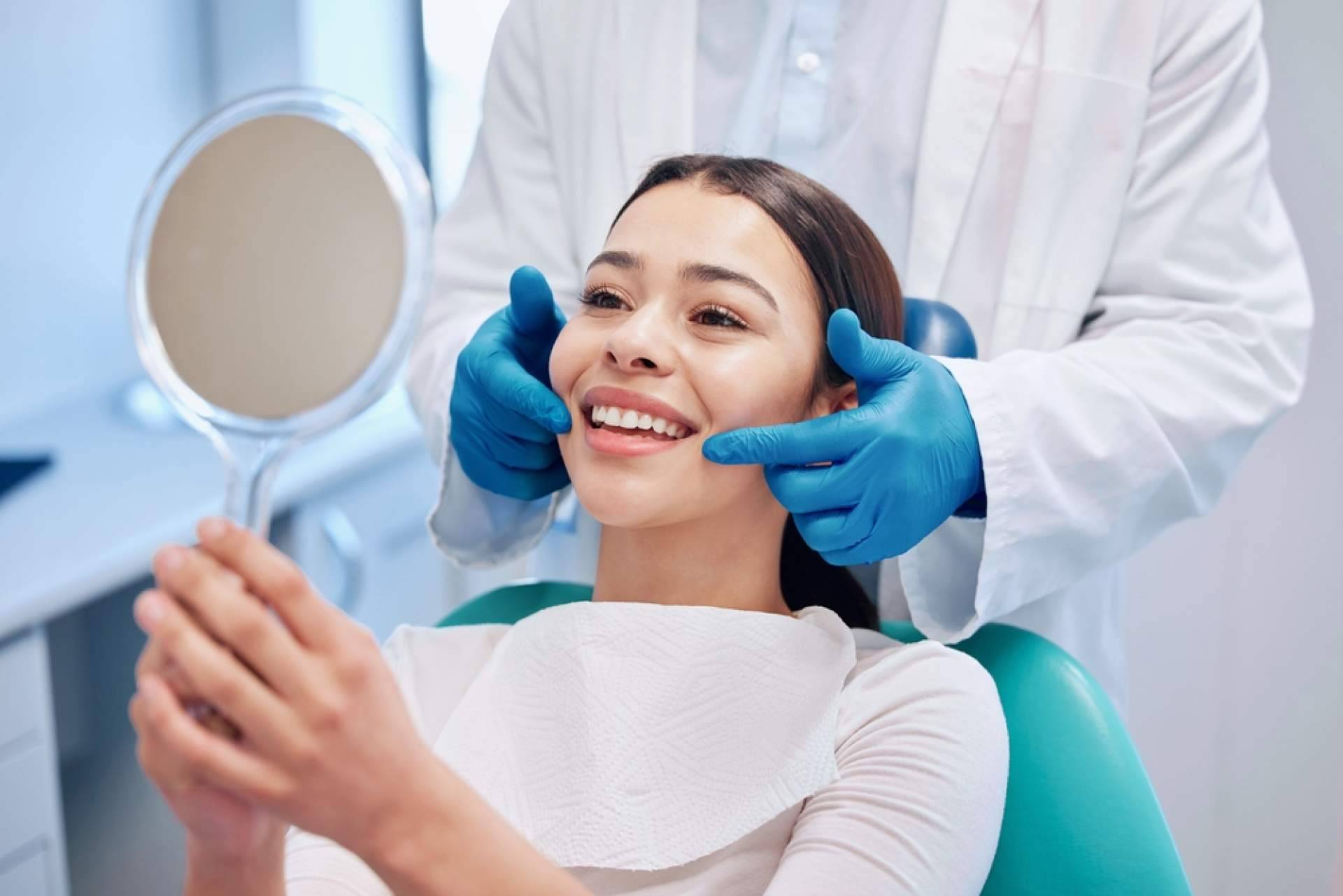 Aplicarse microcarillas dentales sin tallado dental de la mano de Carlos Saiz Smile