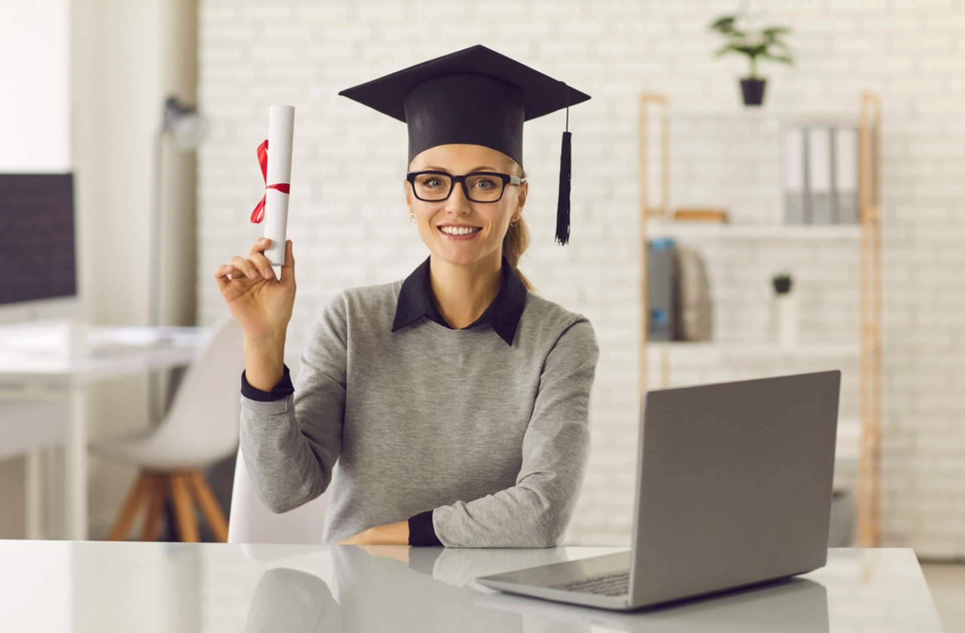 Naxer ofrece formación de postgrado en modalidad online especializado en salud