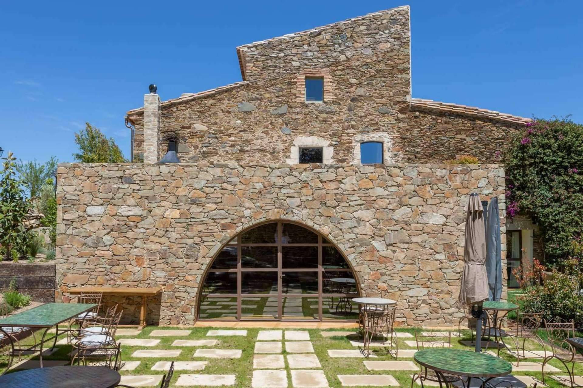 Hacer turismo rural de la mano es posible con Can Font de Muntanya