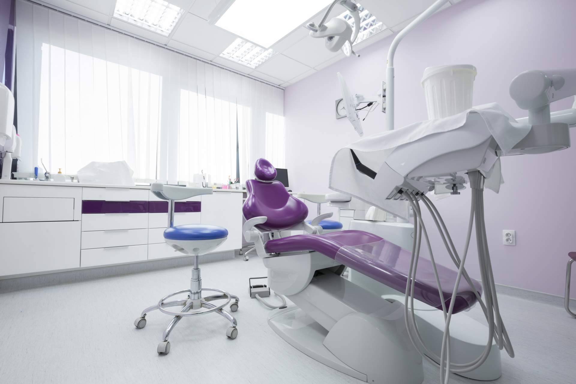 Las claves de la colaboración entre DFLAT y la Clínica Dental DenEst