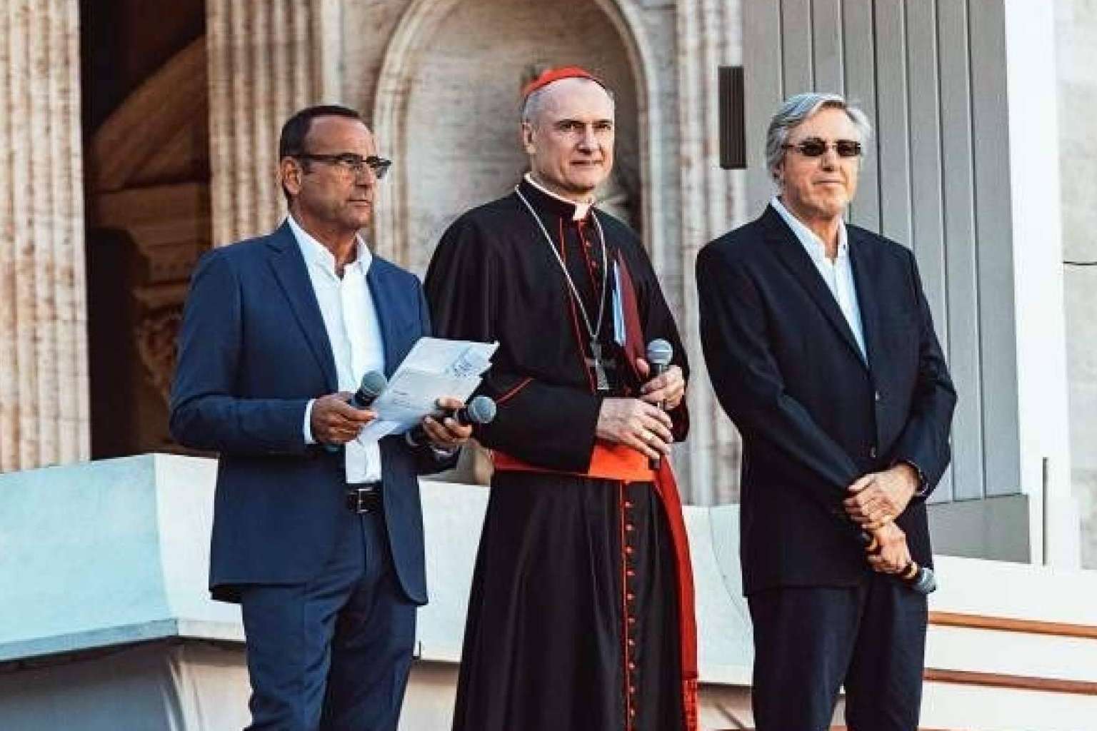 33 premios Nobel se encuentran con el galardonado con el premio San Francisco de Asís
