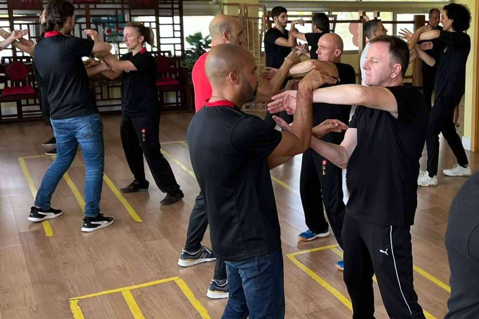 Aprender sobre el arte del Kung Fu para la vida diaria con el sistema de Moy Yat Ving Tsun