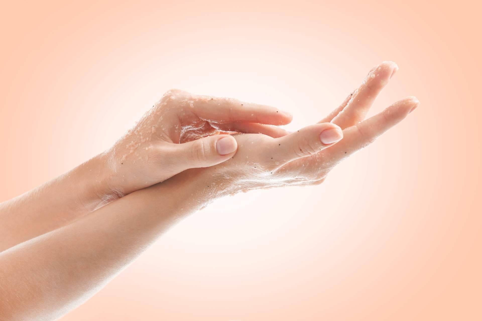 La importancia de una rutina para el rejuvenecimiento manos, con Crina Rus Beauty Center