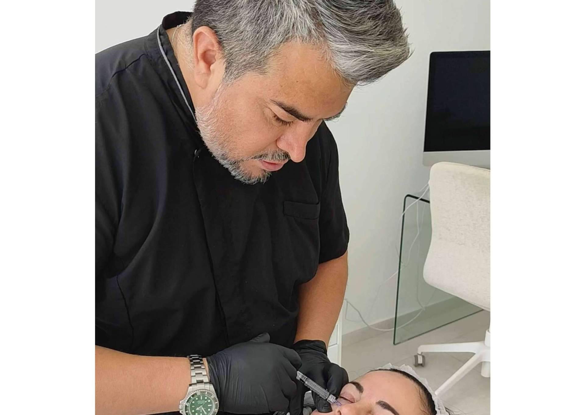 Realizarse tratamientos de mesoterapia facial en el templo de la belleza y la salud, la clínica del Dr. Guidi