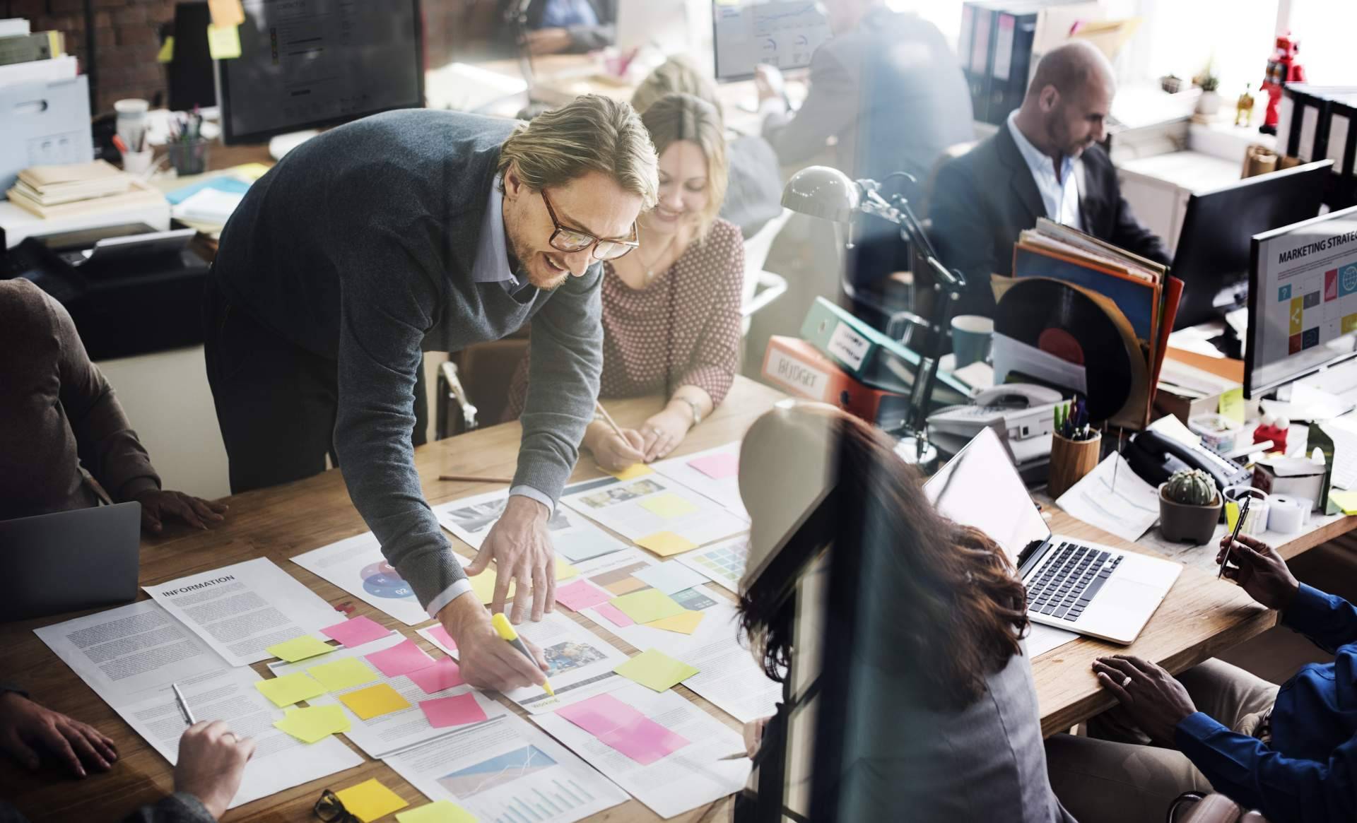 ¿Qué es prioritario en la dirección de recursos humanos en una empresa de menos de 50 trabajadores?