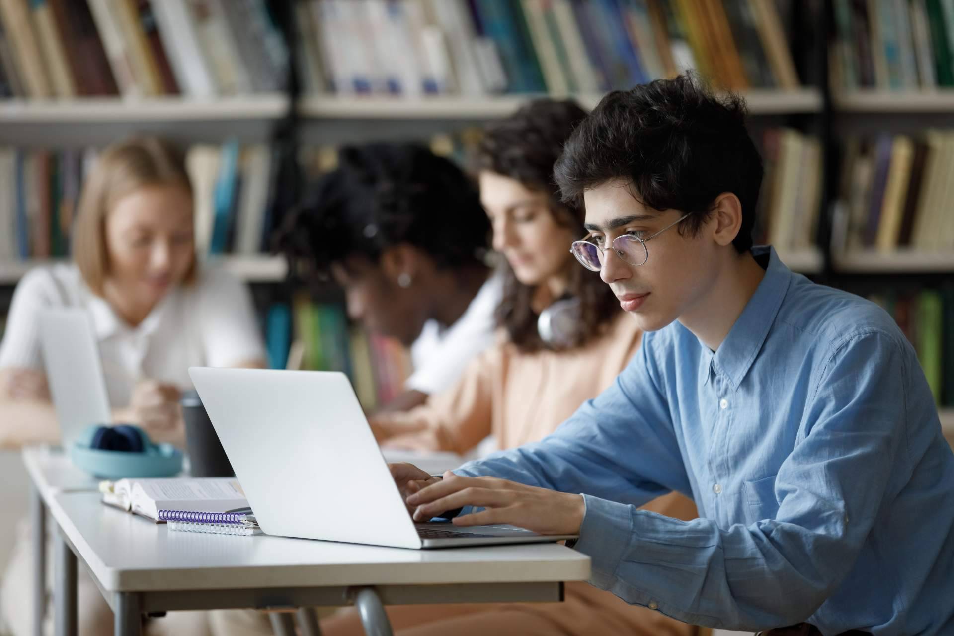 Becadvisor, el portal donde las empresas y el talento joven encuentran el match perfecto