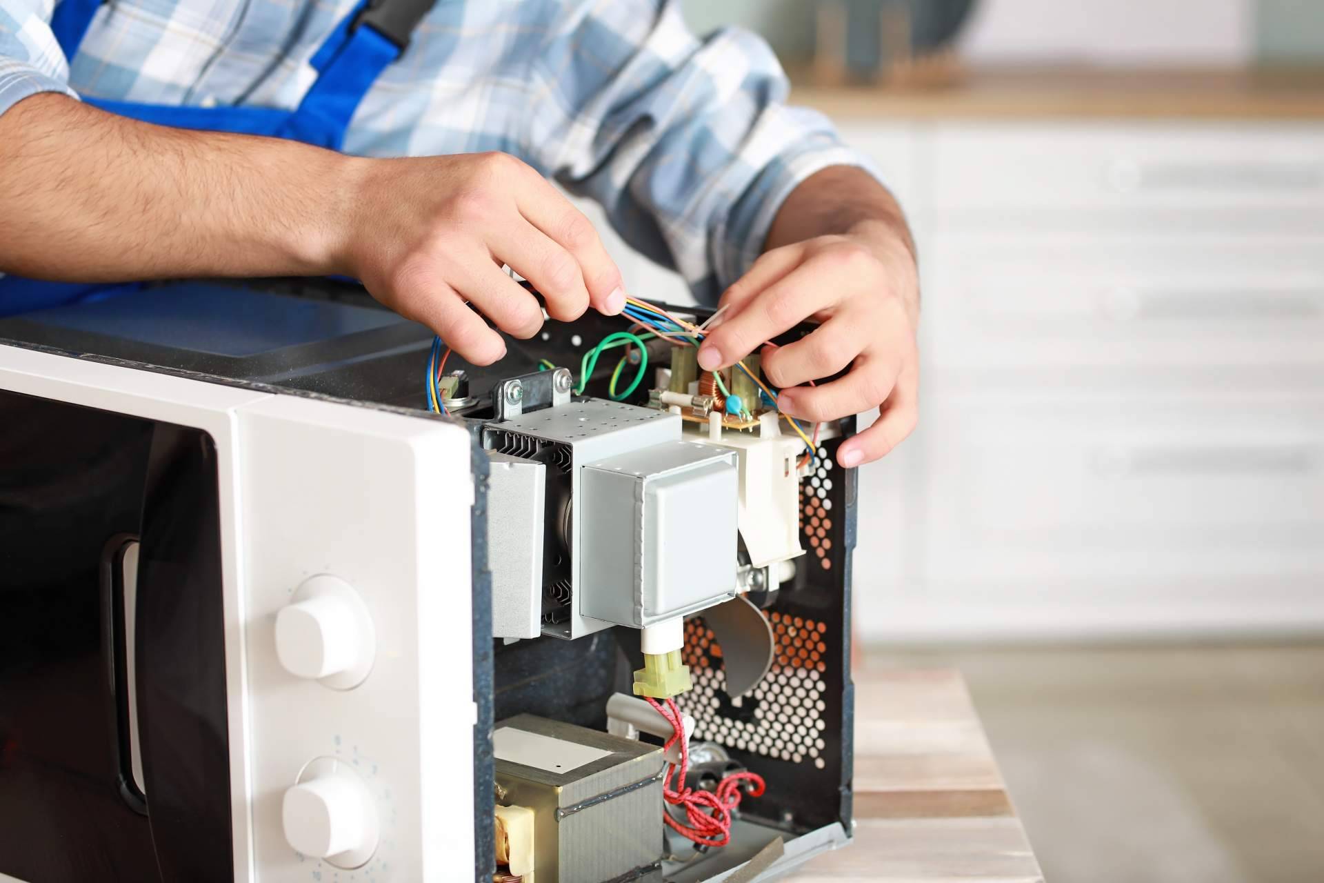 Sator Electrónica explica la importancia de reparar en vez de tirar y comprar