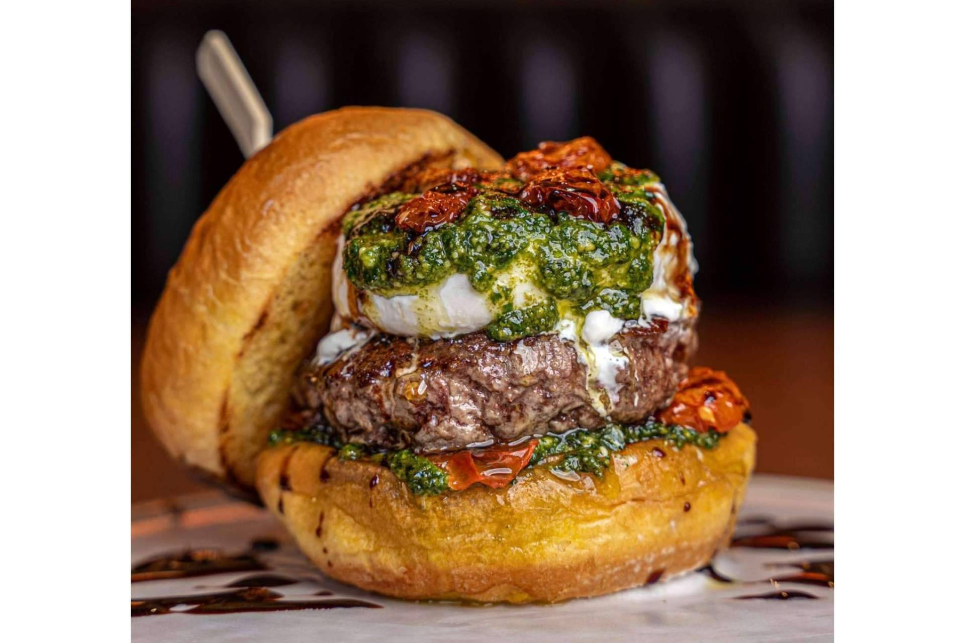 Así es 'Caprese', la hamburguesa del mes de enero de Briochef