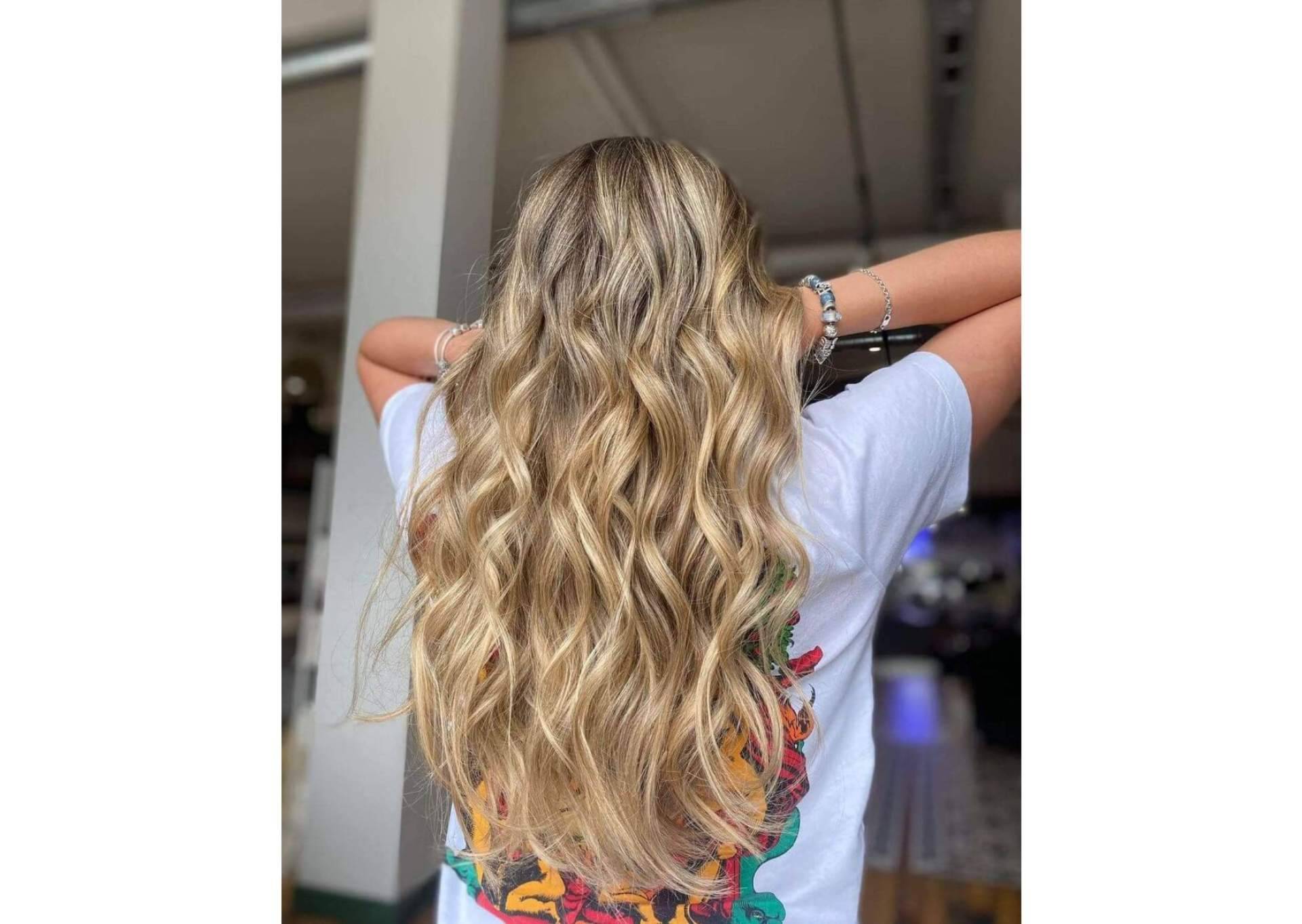 En Fermín Peluqueros son especialista en color, mechas balayage y mechas babylights