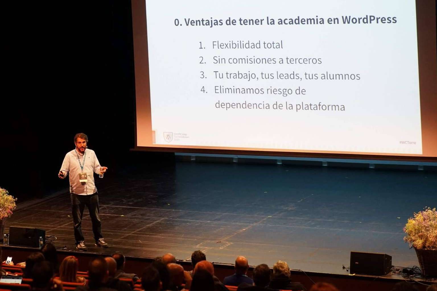 Aprender a crear una propia plataforma para vender cursos online con Escuela Emprende