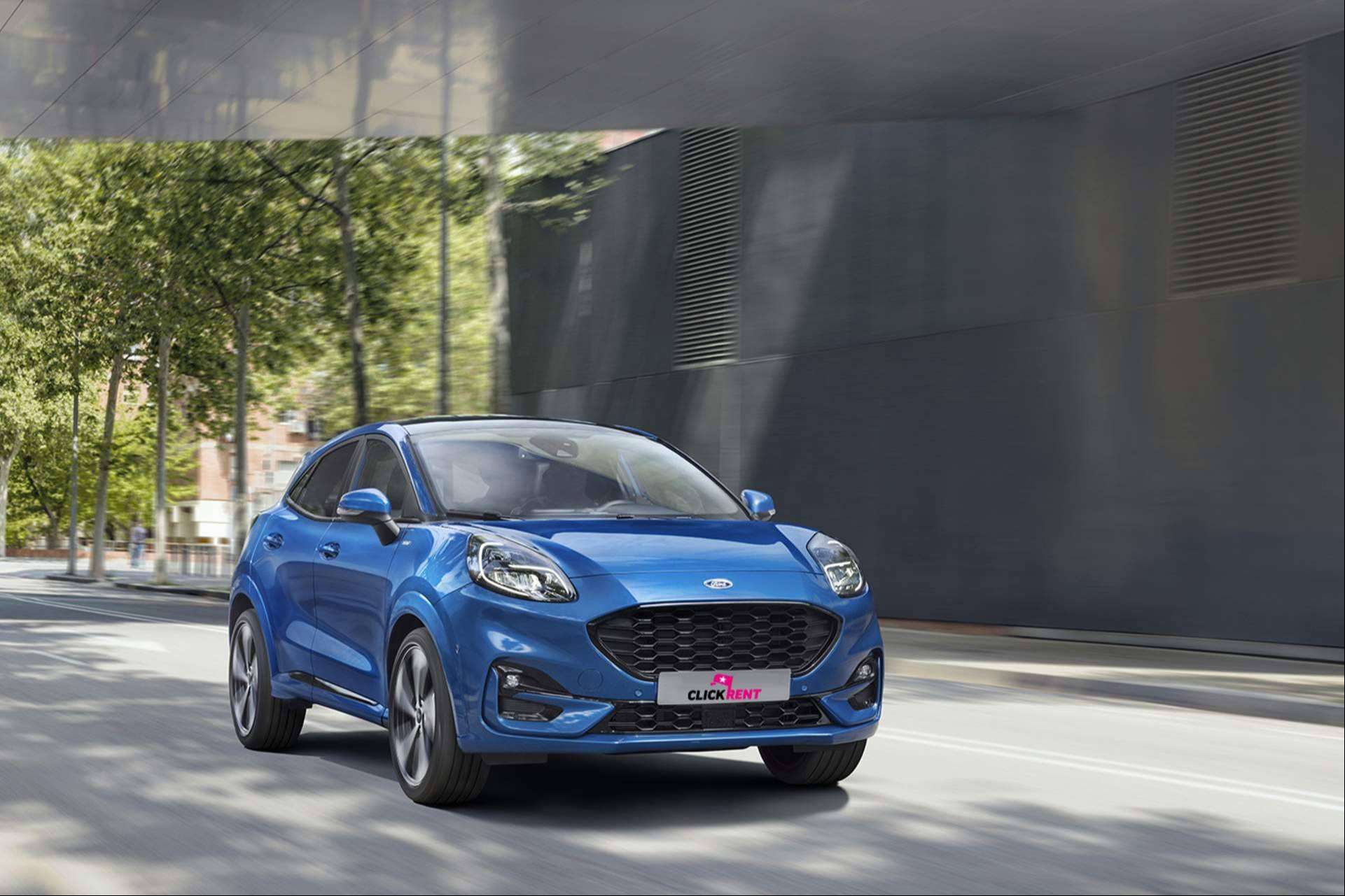 Alquilar un coche en la estación de Sants para visitar Barcelona y sus alrededores