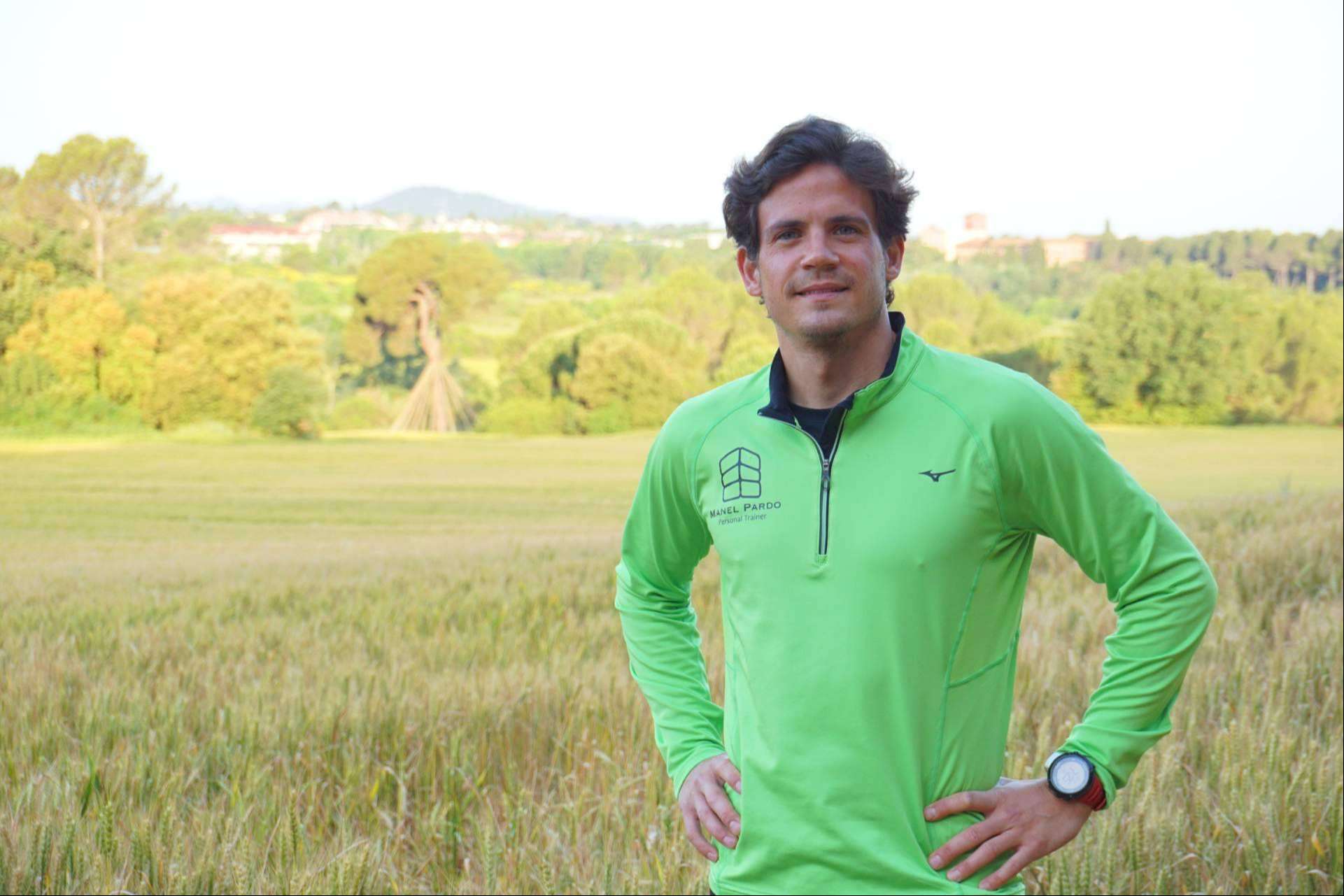 Manel Pardo, un entrenador personal Sant Cugat de referencia, enseña su rutina de ejercicios para 2024