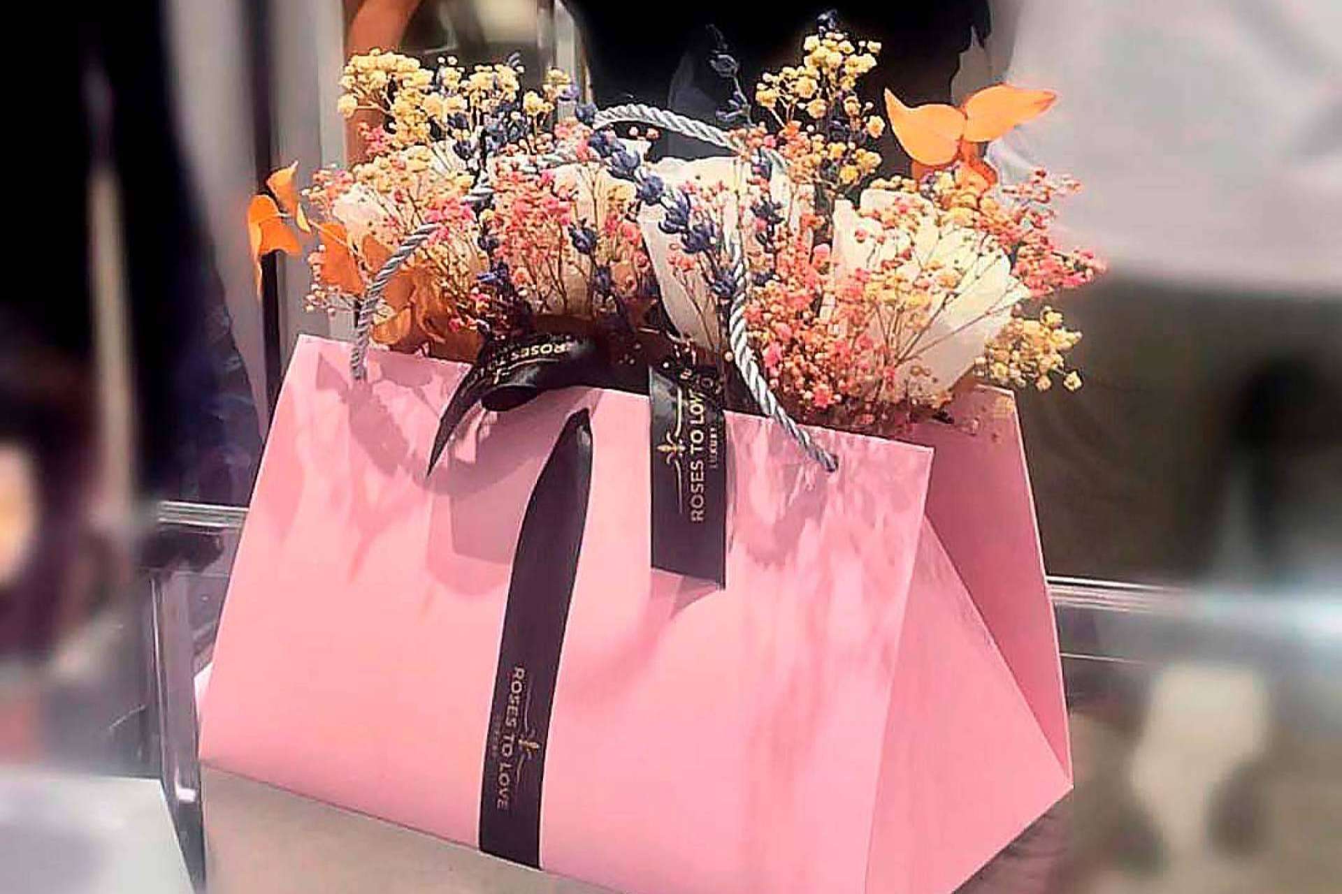 Para eventos Roses to Love crea diseños únicos y sostenibles