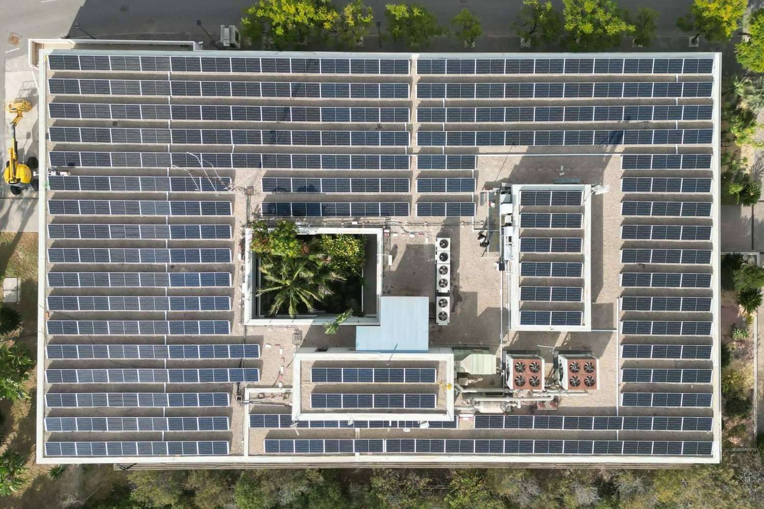 Ingeniería Aplicada habla de la importancia del autoconsumo fotovoltaico para las empresas