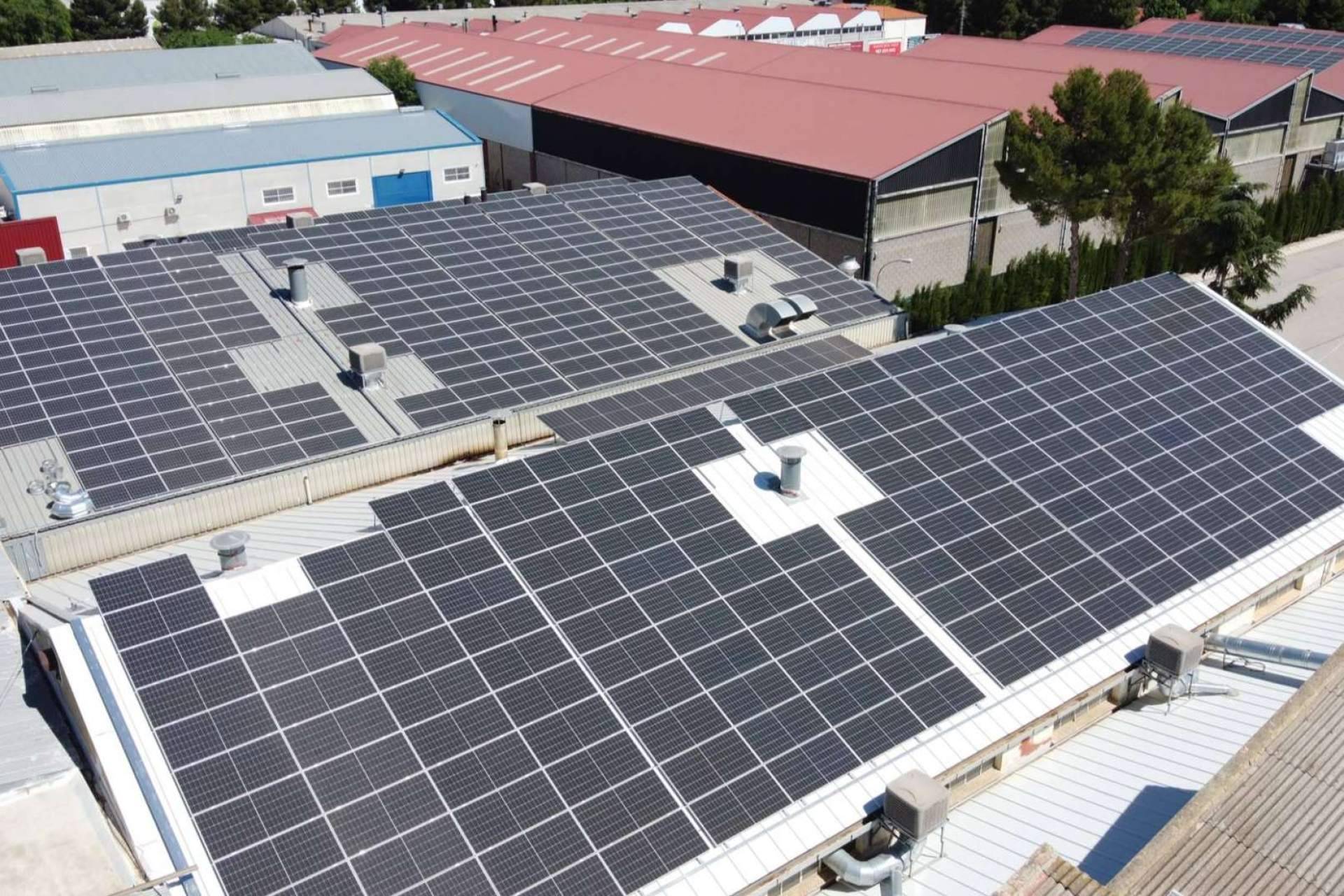 Entre las grandes empresas de fotovoltaica a nivel nacional tras el cierre de 2023 se encuentra Iner Smart