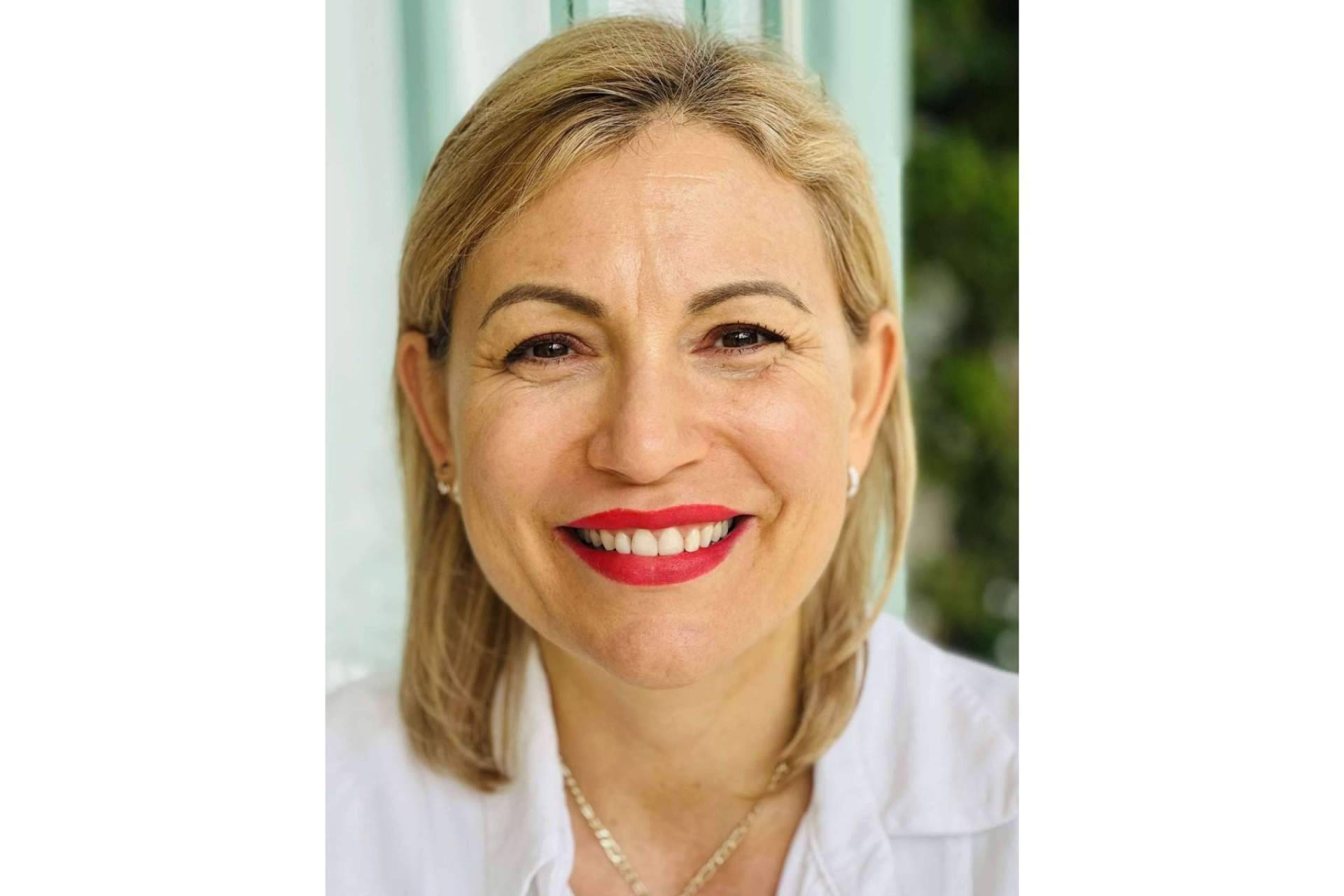 Natalia Olivares explica qué es la canalización espiritual