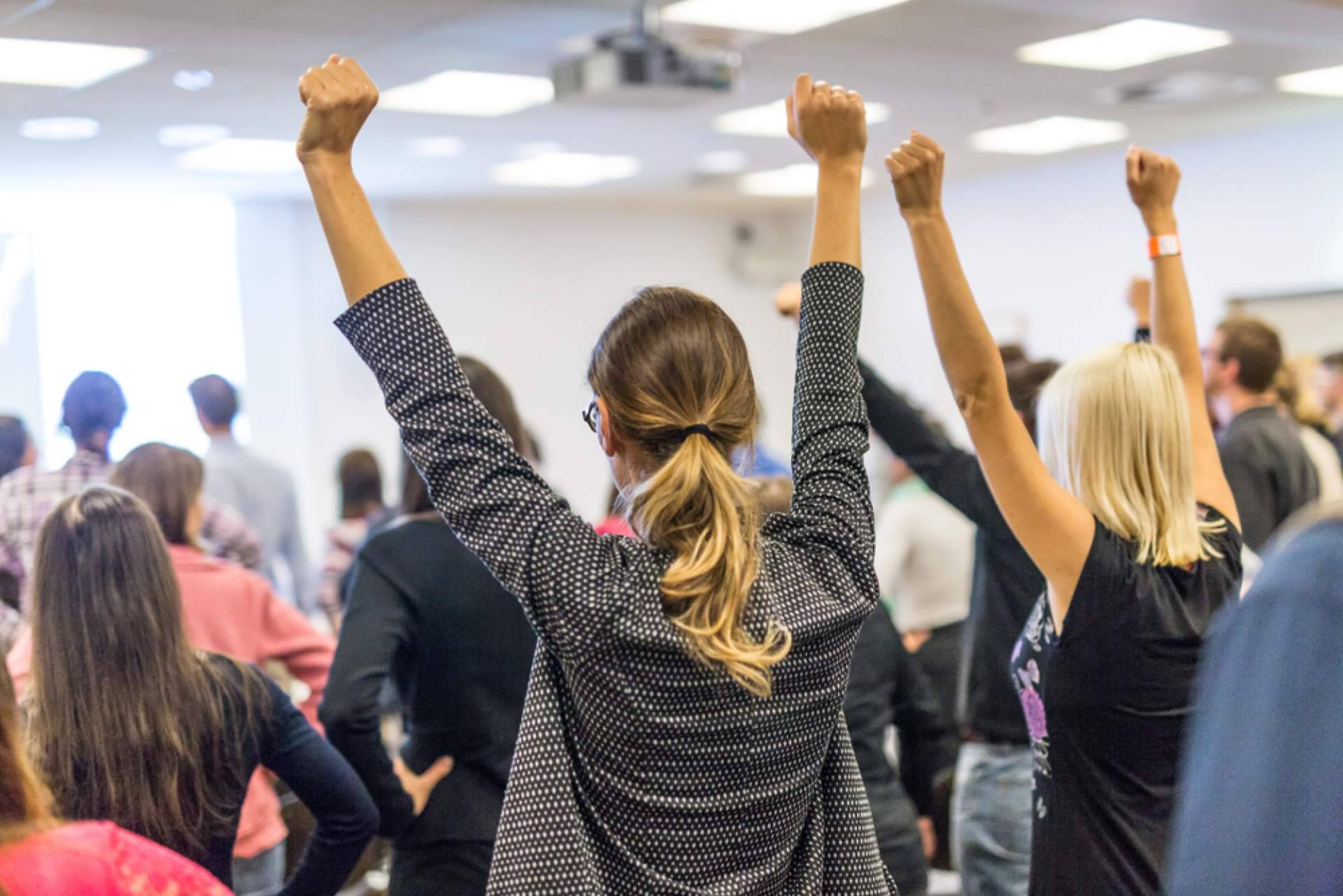 Cómo son los talleres 'Entre Mujeres; Pensamiento positivo en Acción'
